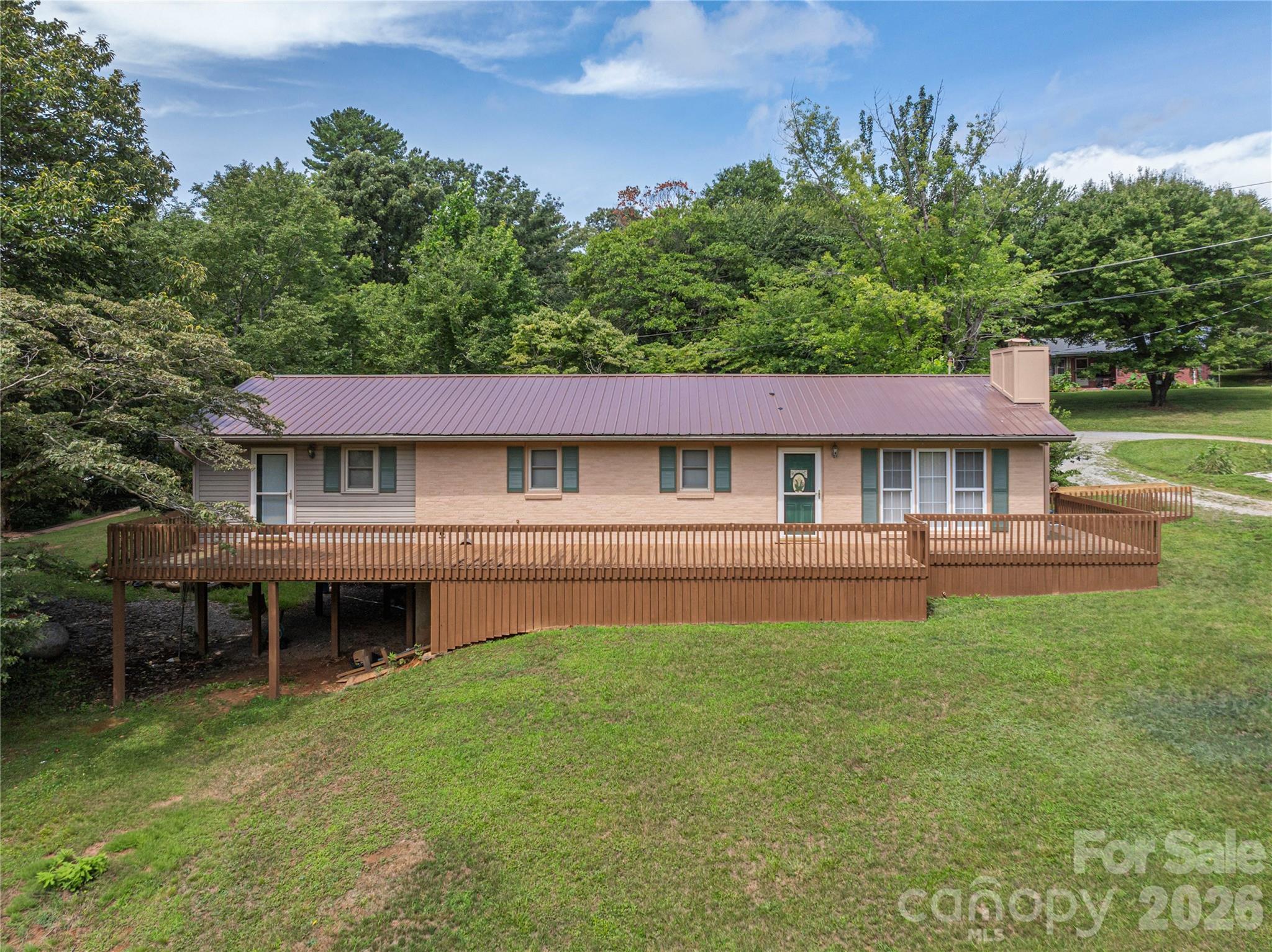 69 Emerald Lane
