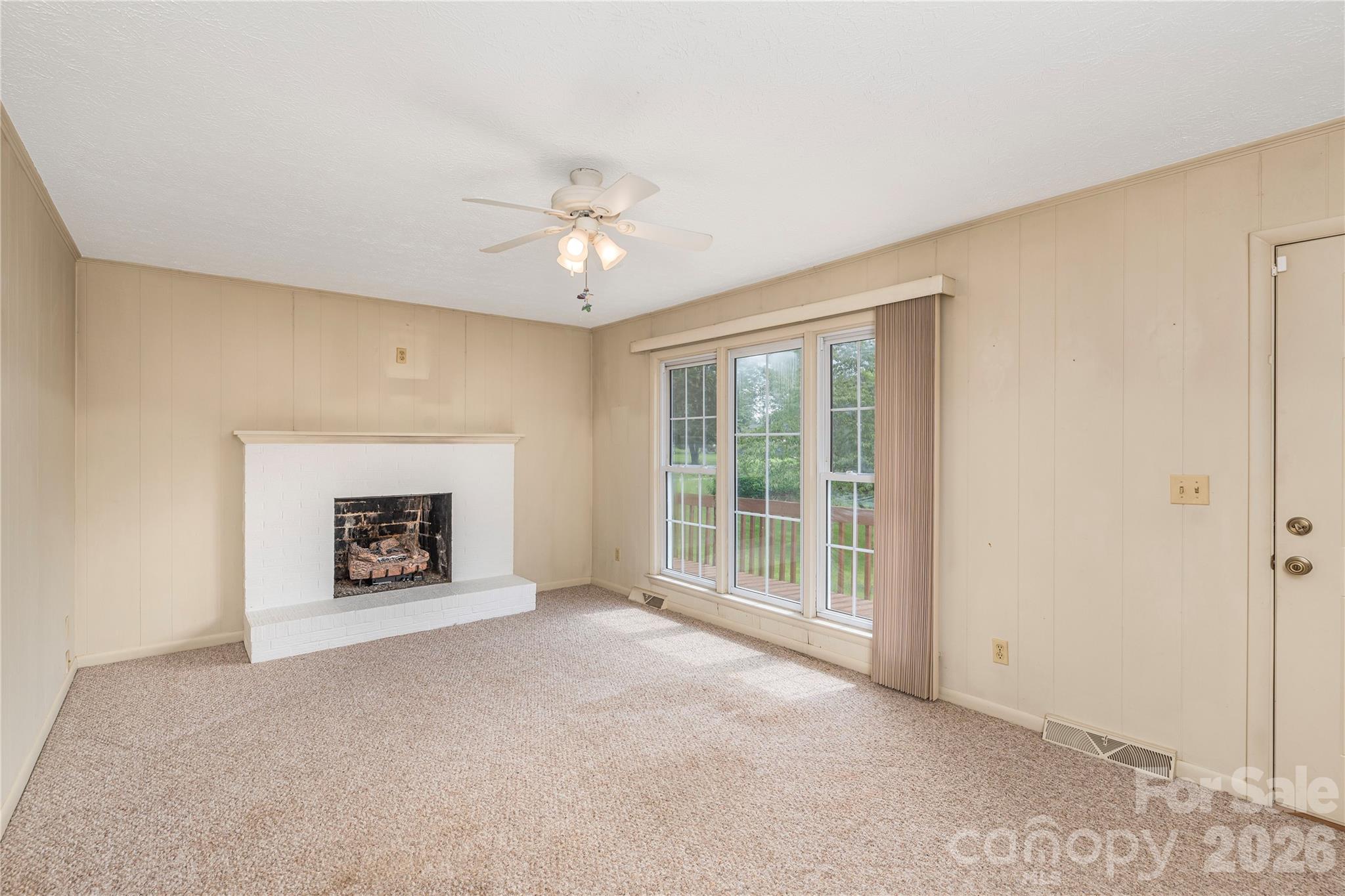 69 Emerald Lane