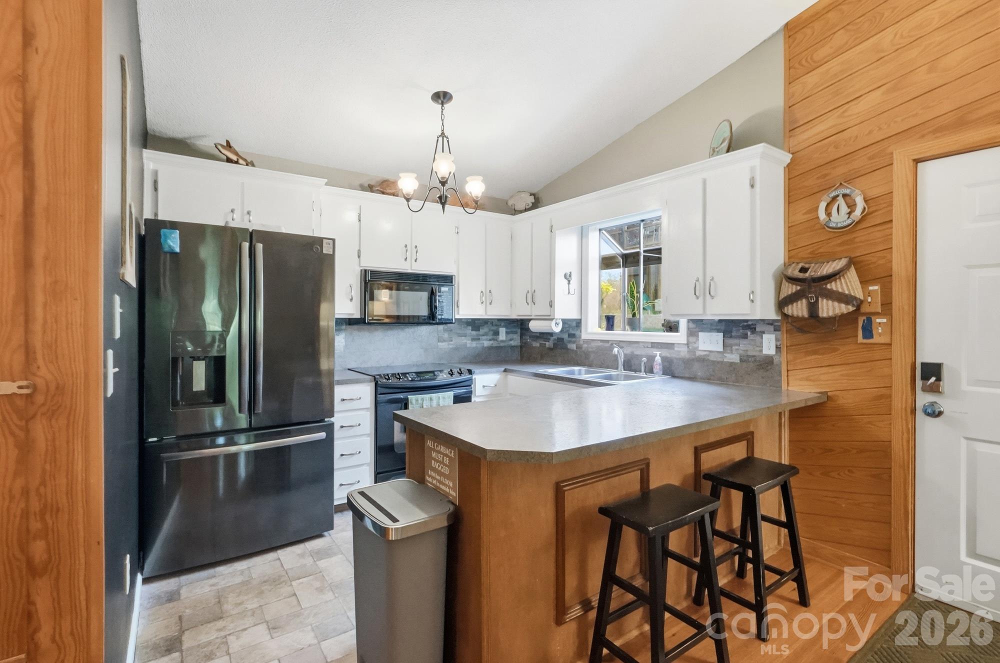7087 Cove Creek Drive