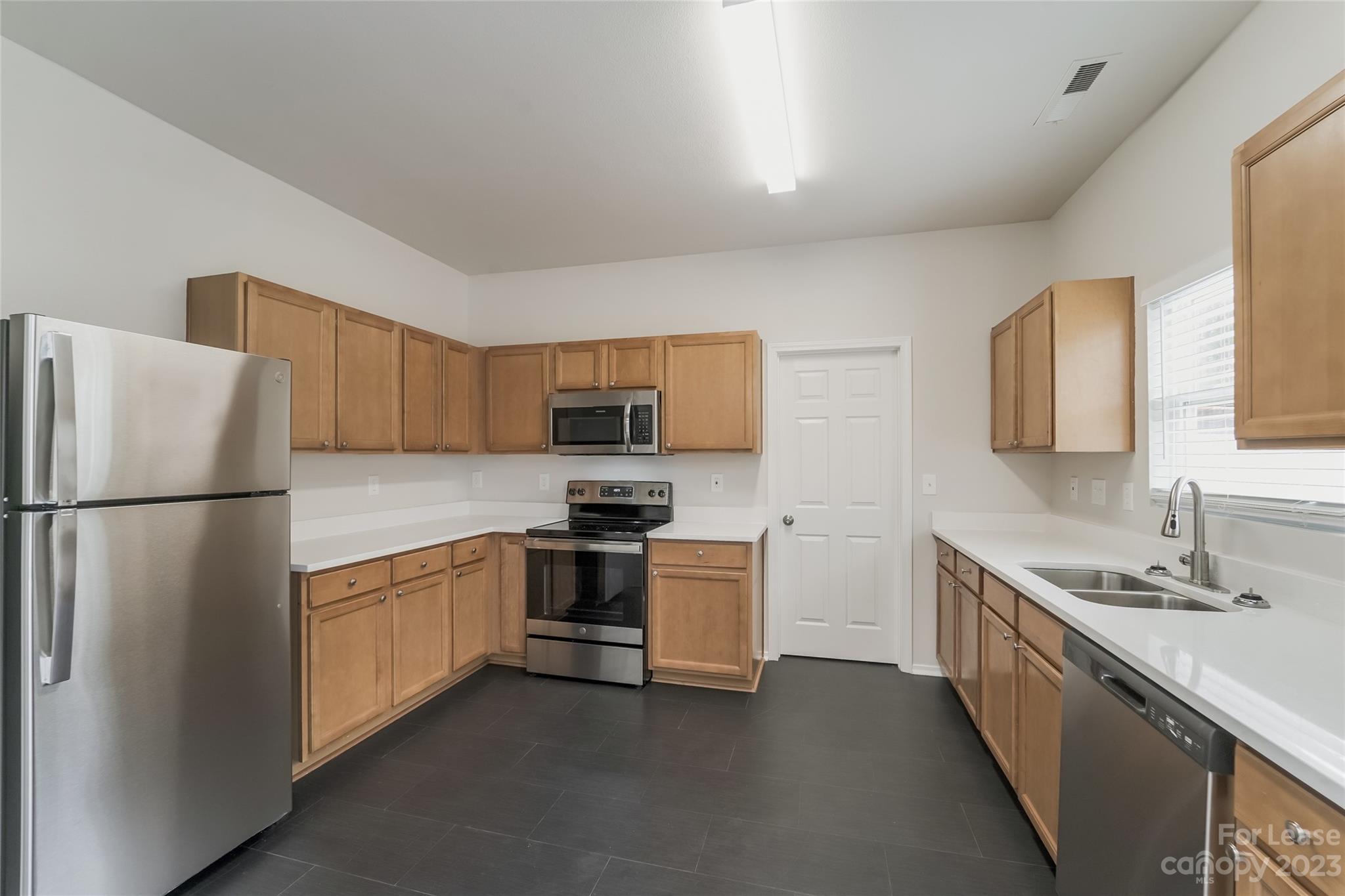 Willow Creek - Residential Lease