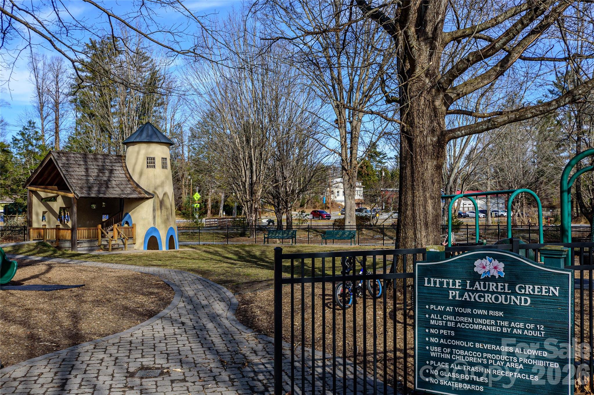 Lakemoor Village - Residential