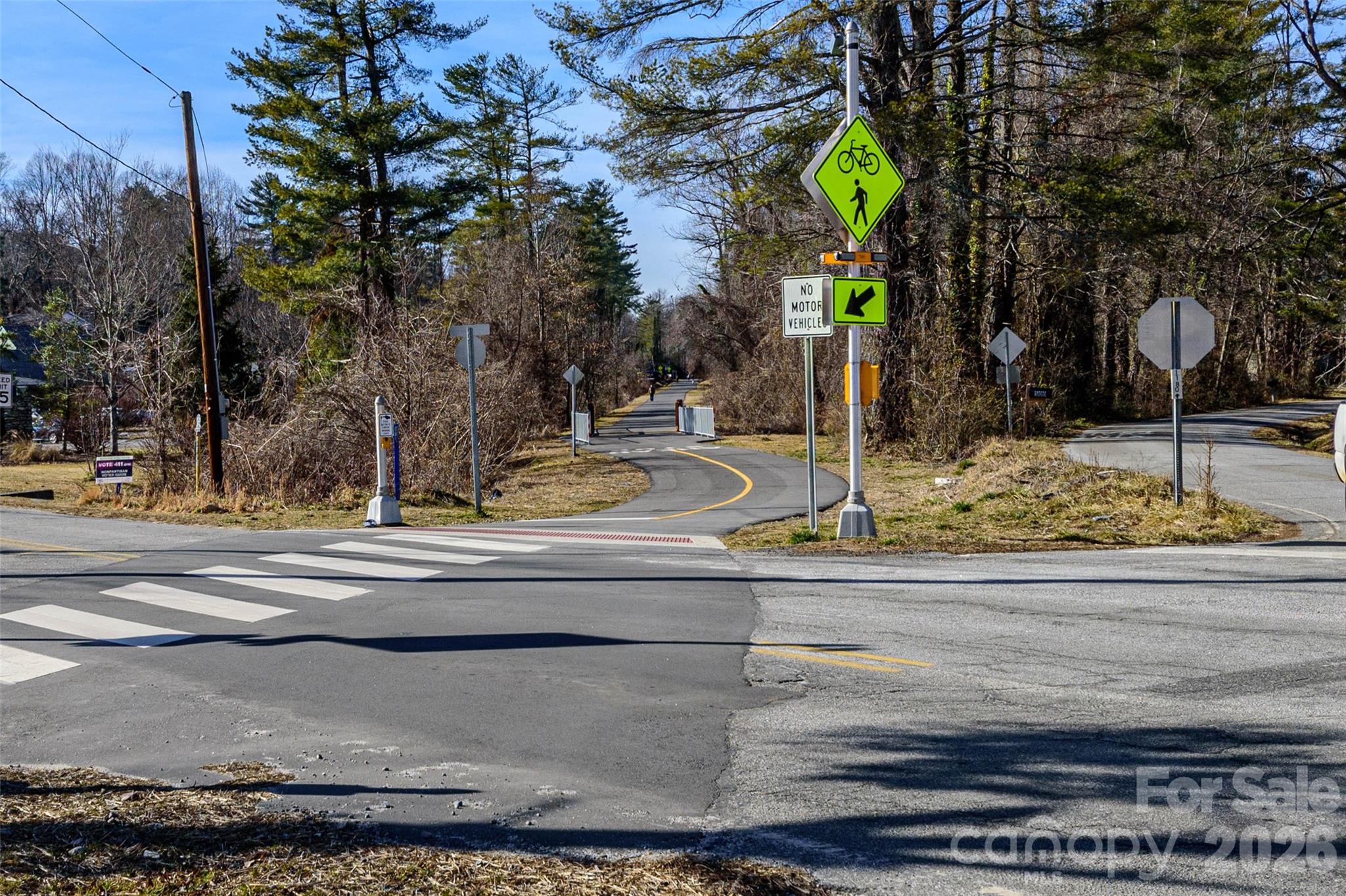 Lakemoor Village - Residential