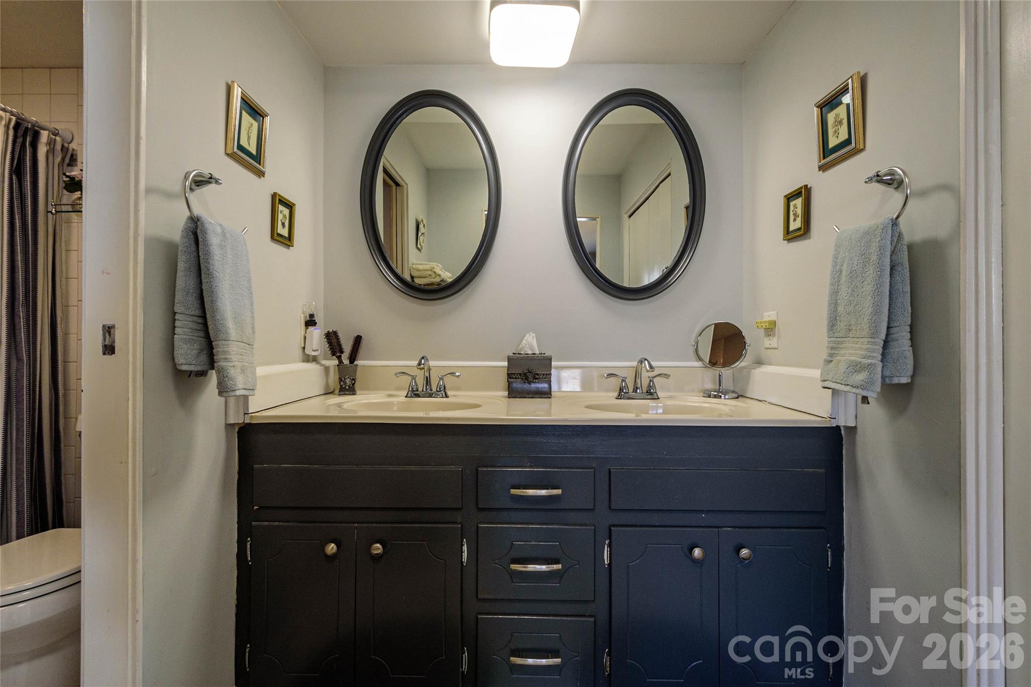 Lakemoor Village - Residential