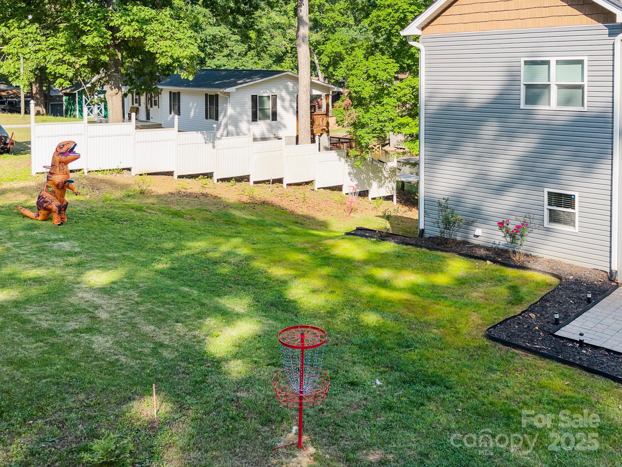 615 Shoreline Drive