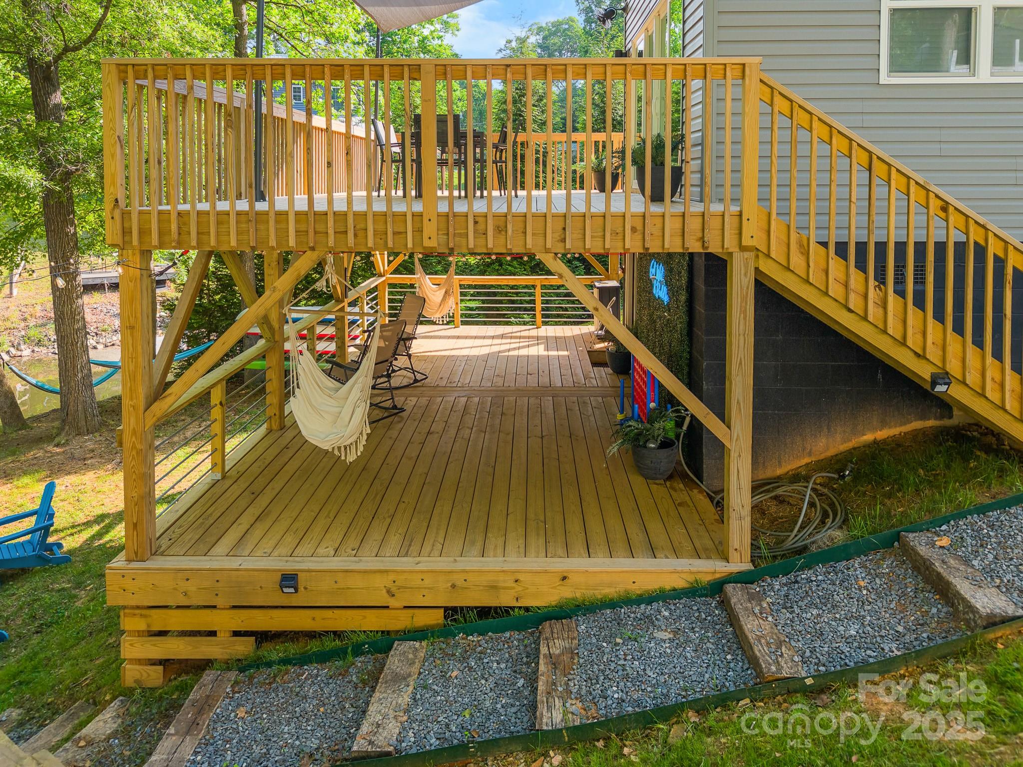 615 Shoreline Drive