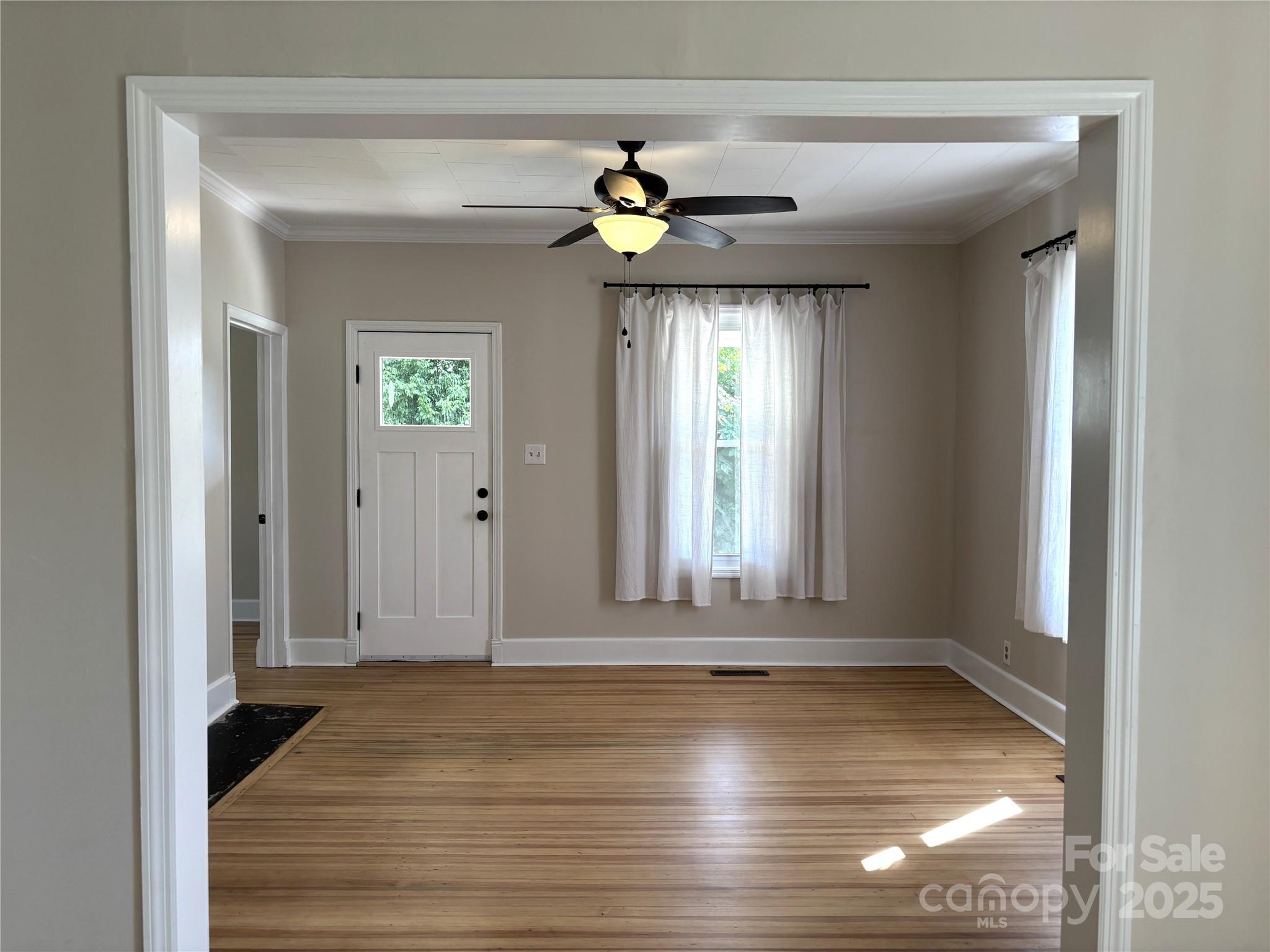 339 Mayflower Avenue