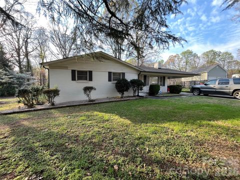 520 Carole Lane Charlotte NC 28214