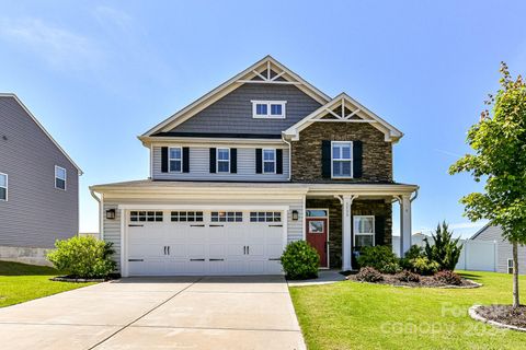 Single Family Residence in Denver NC 1539 Spruce Lane.jpg