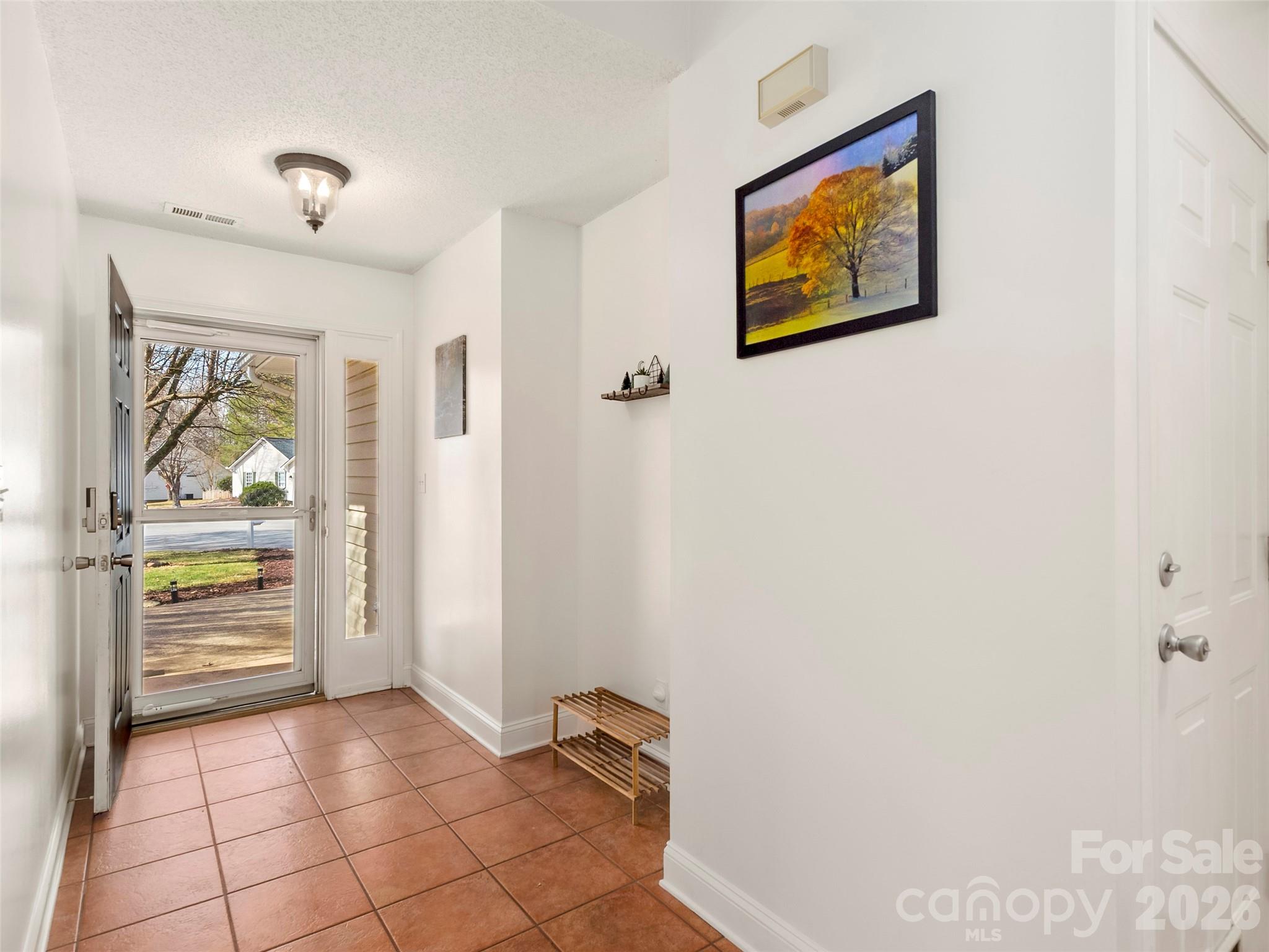 989 Thorncrest Court