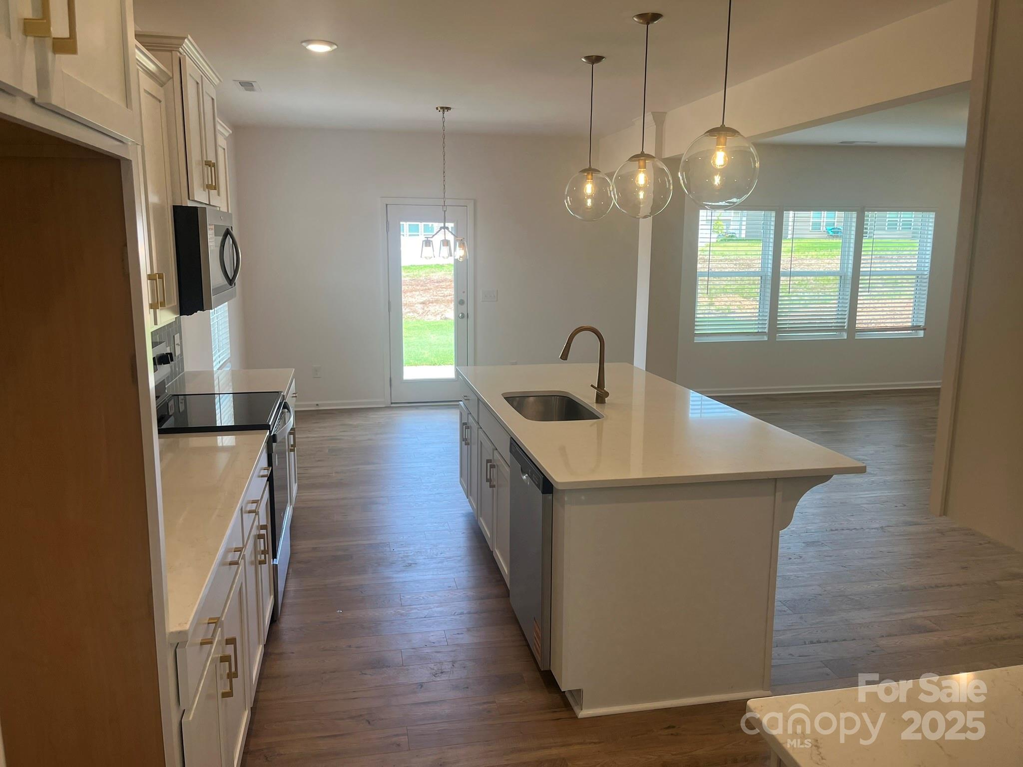 1005 Lorrie Lane 281