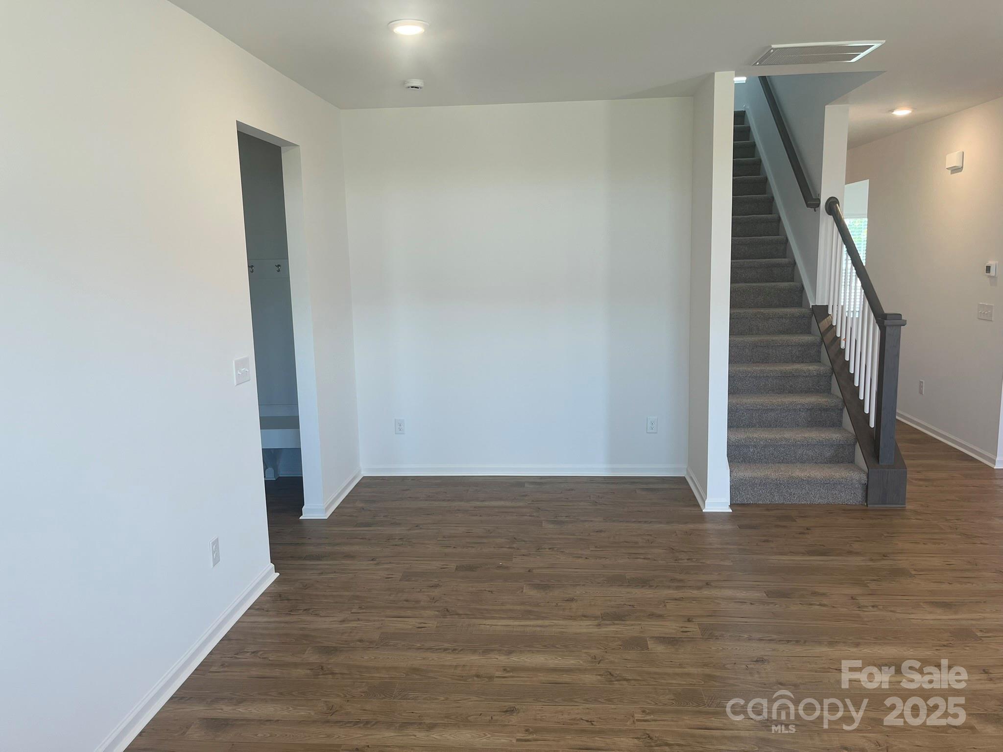 1005 Lorrie Lane 281