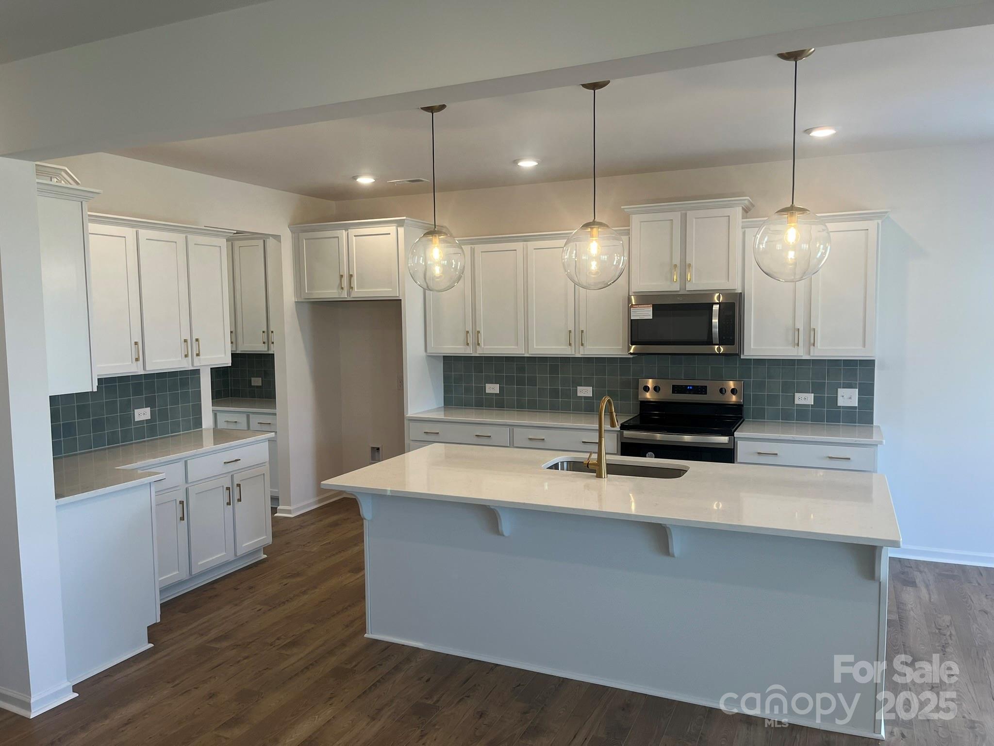 1005 Lorrie Lane 281
