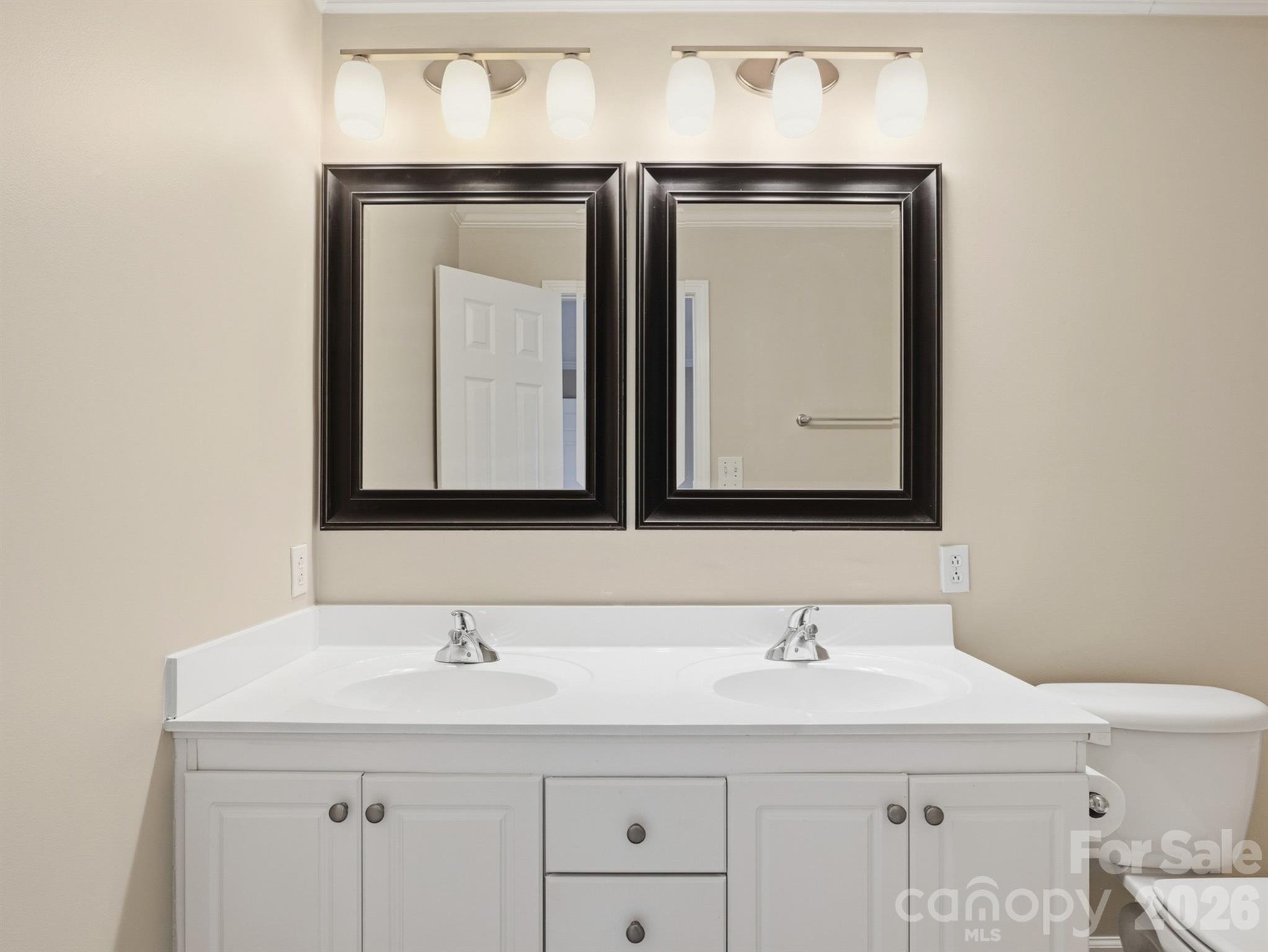 Adare Townhomes - Residential