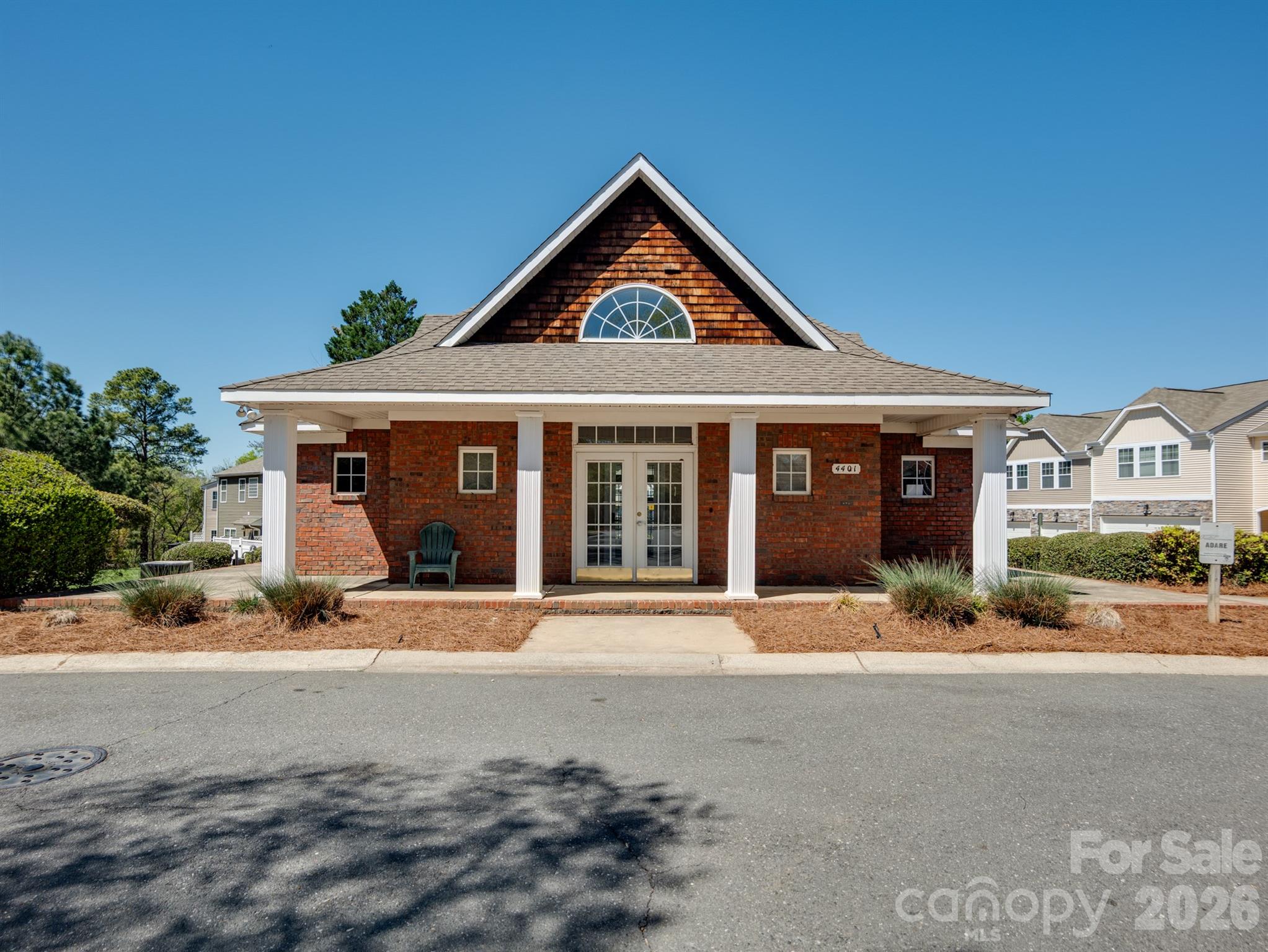 Adare Townhomes - Residential