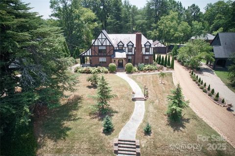 745 N Main Street Mooresville NC 28115