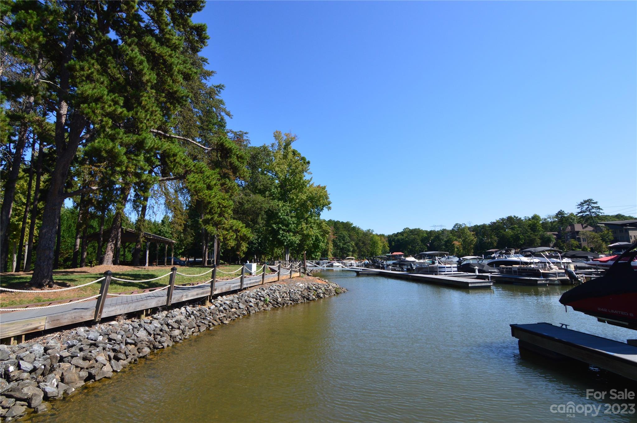 Reflection Pointe - Land