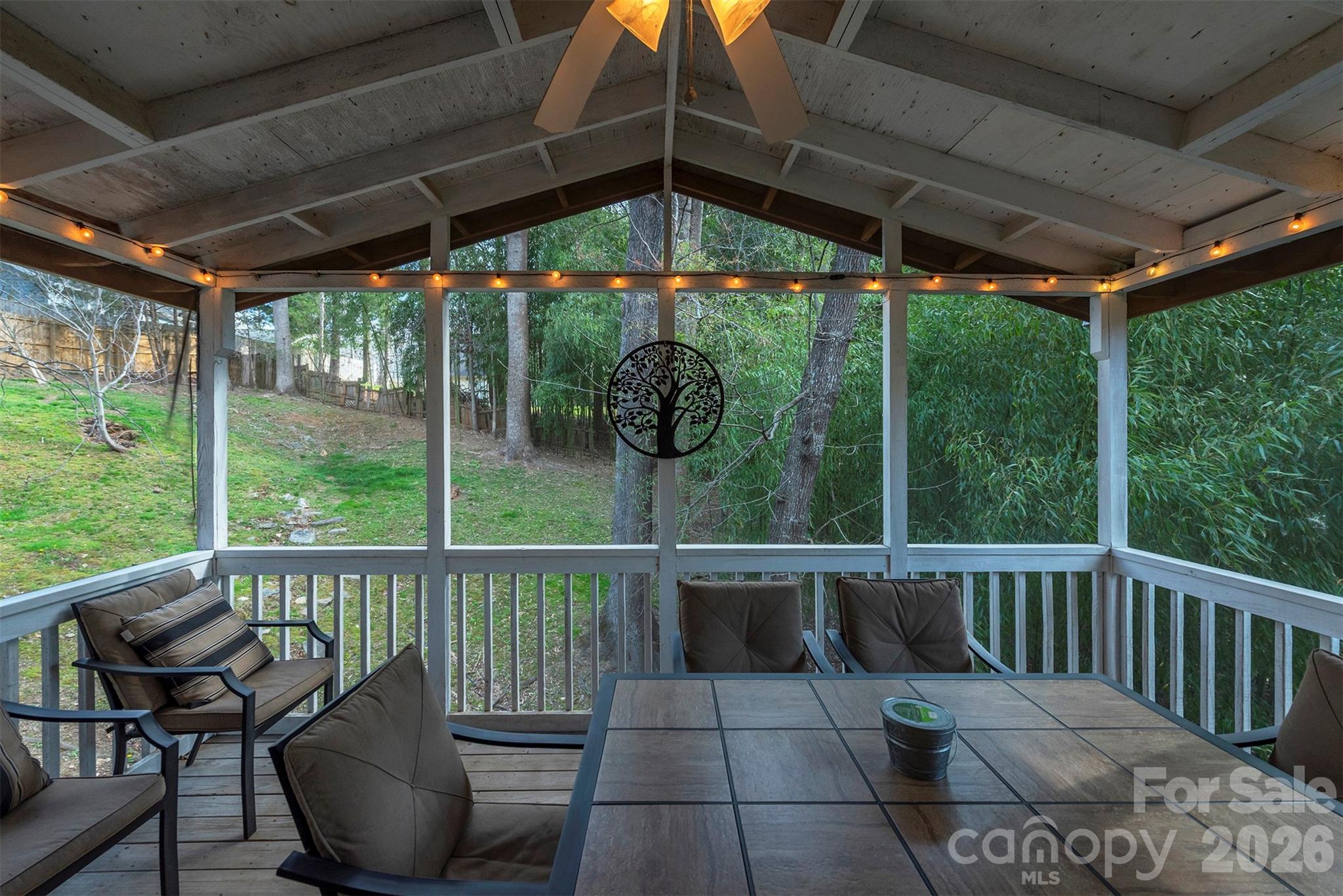 Hunters Trace - Residential