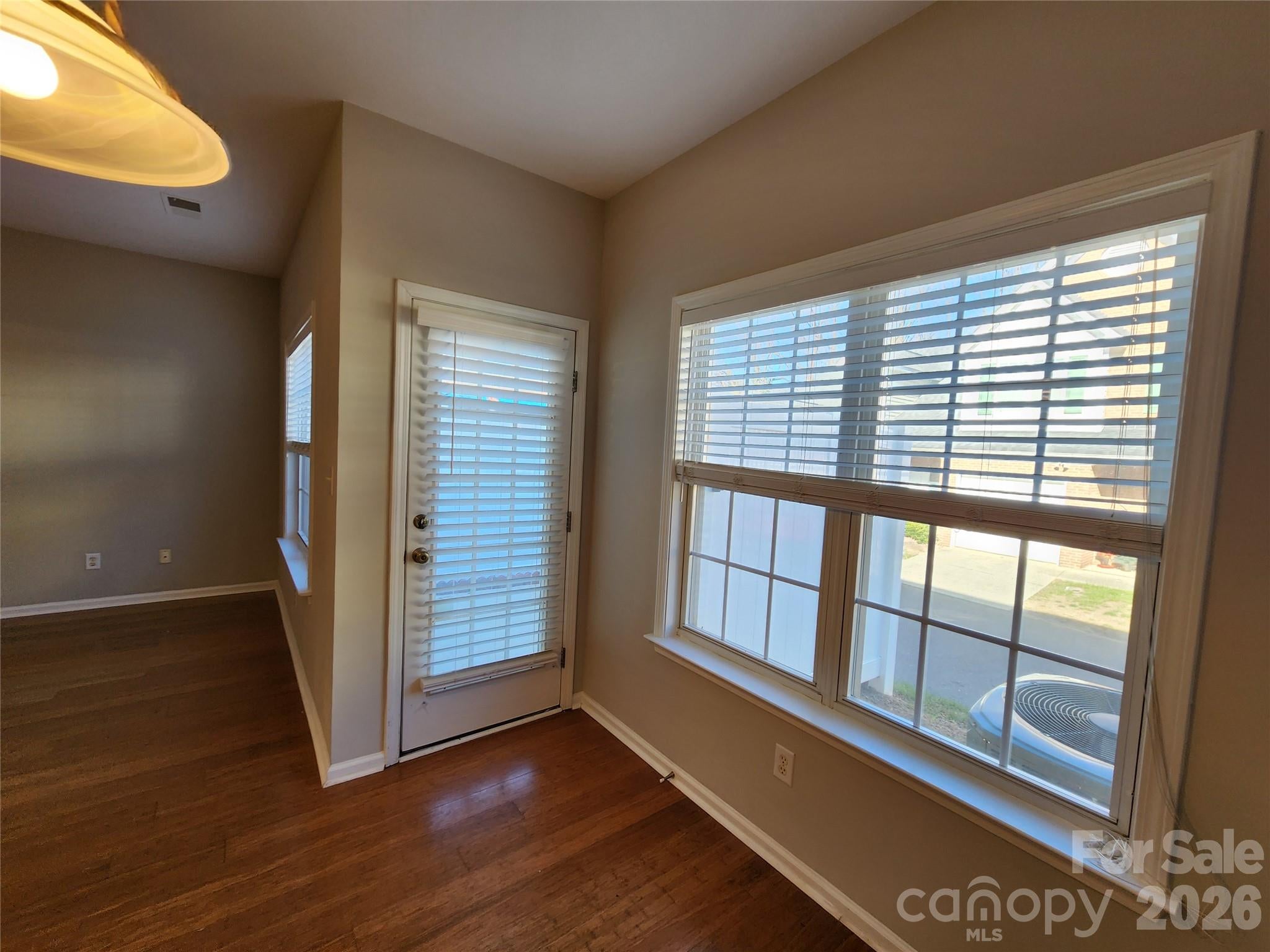 2107 Lennoxshire Square Court