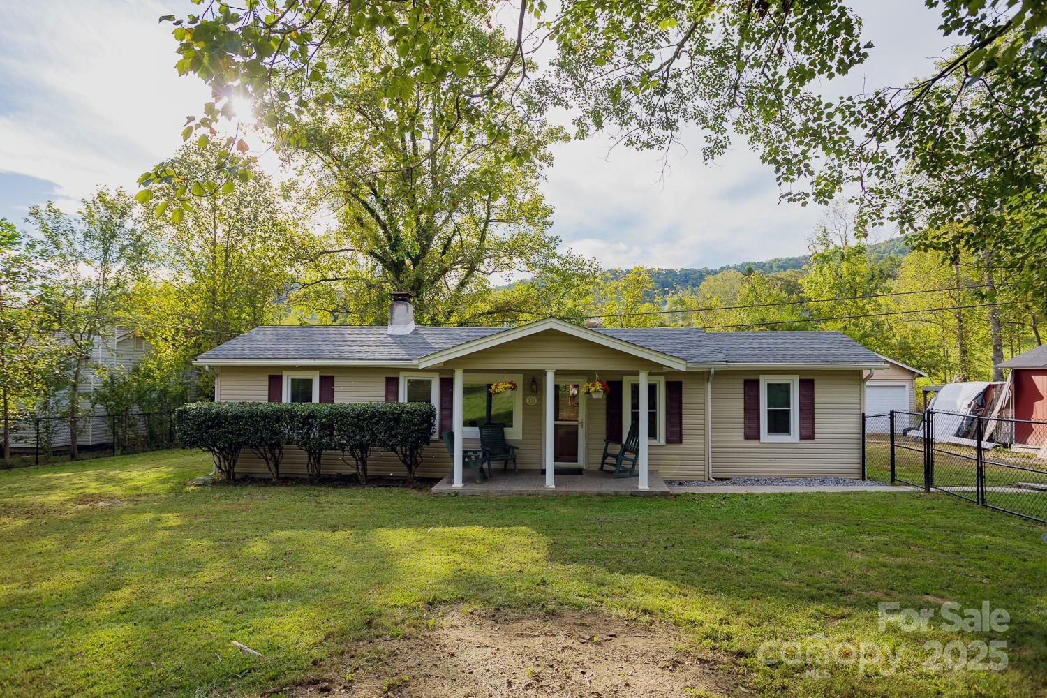 948 Riceville Road