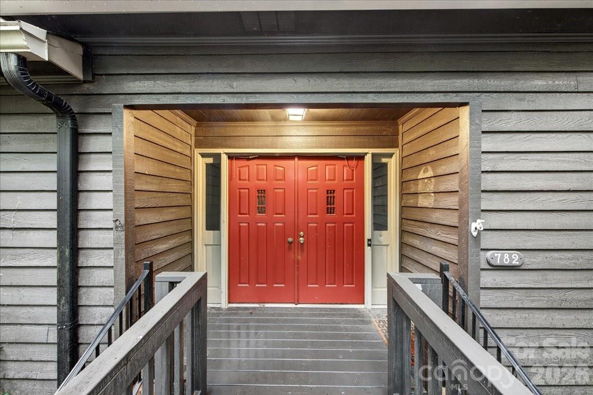 782 Bridgewood Drive