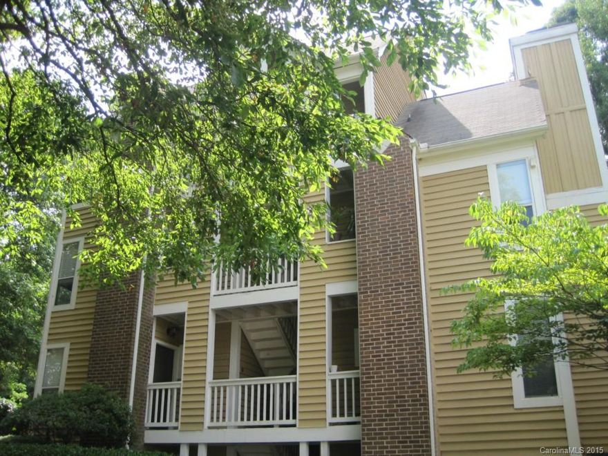 Great location in Eastover!  Community pool and club house!