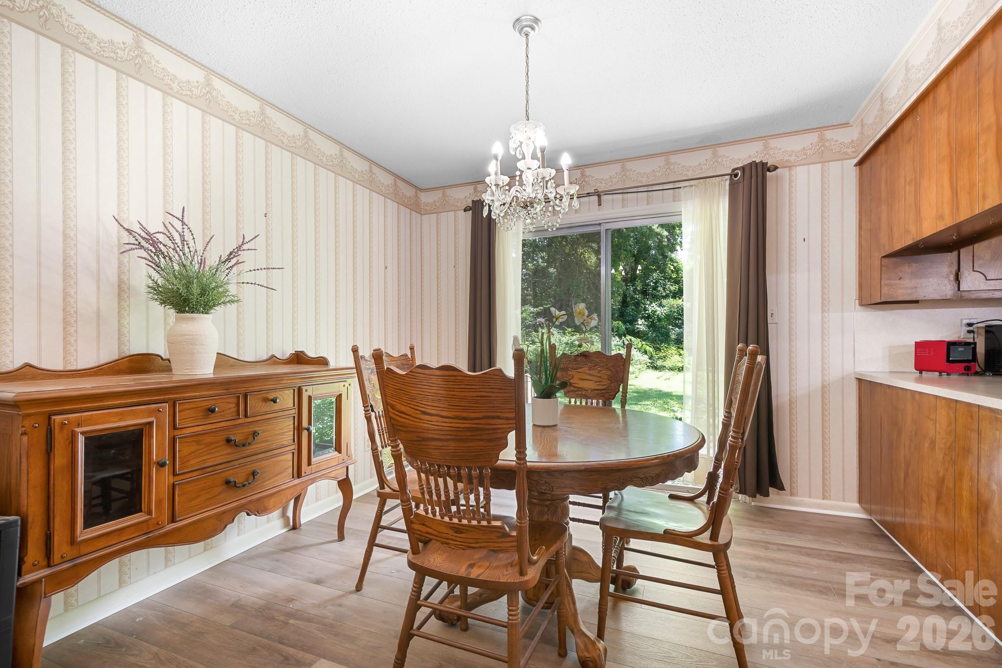 1009 Springs Road