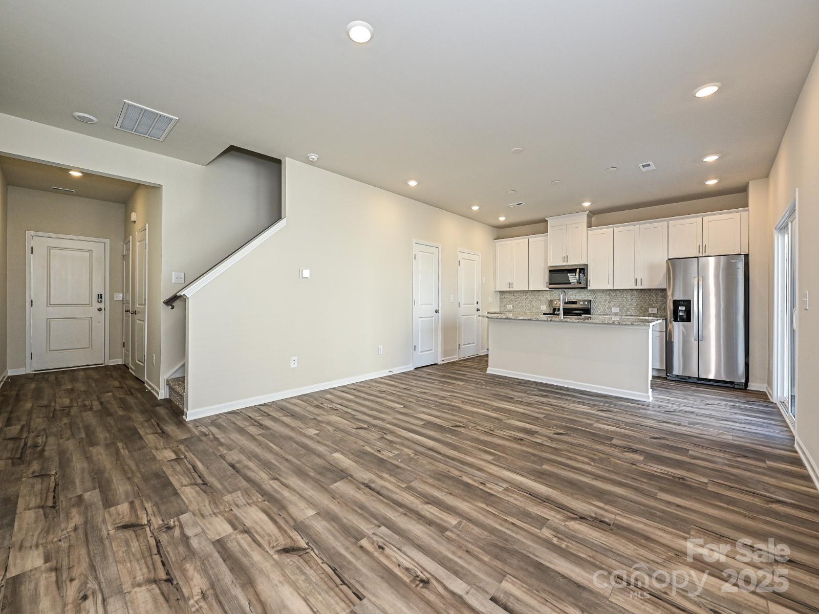 121 Canoga Avenue