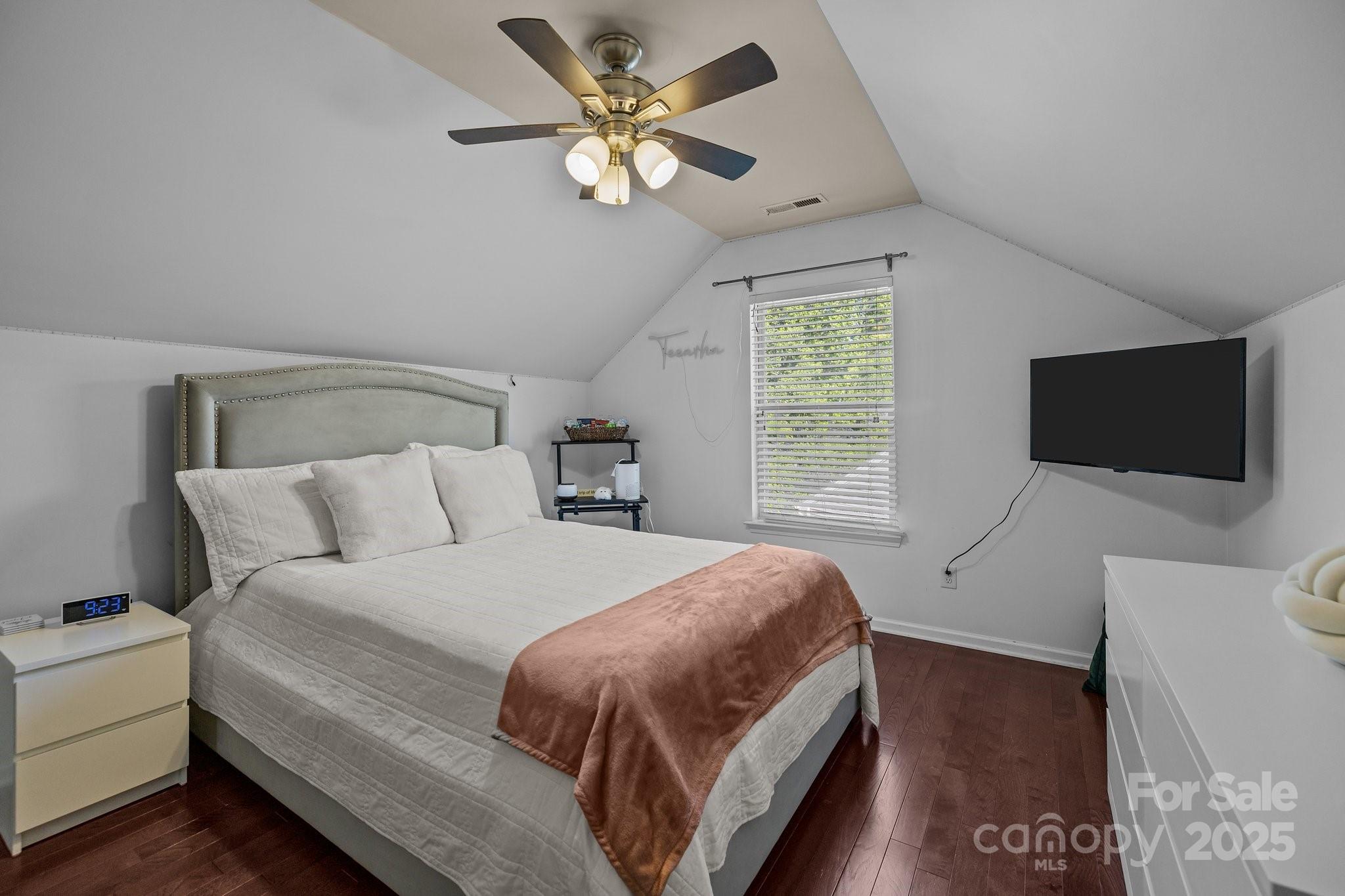 St Clair - Residential