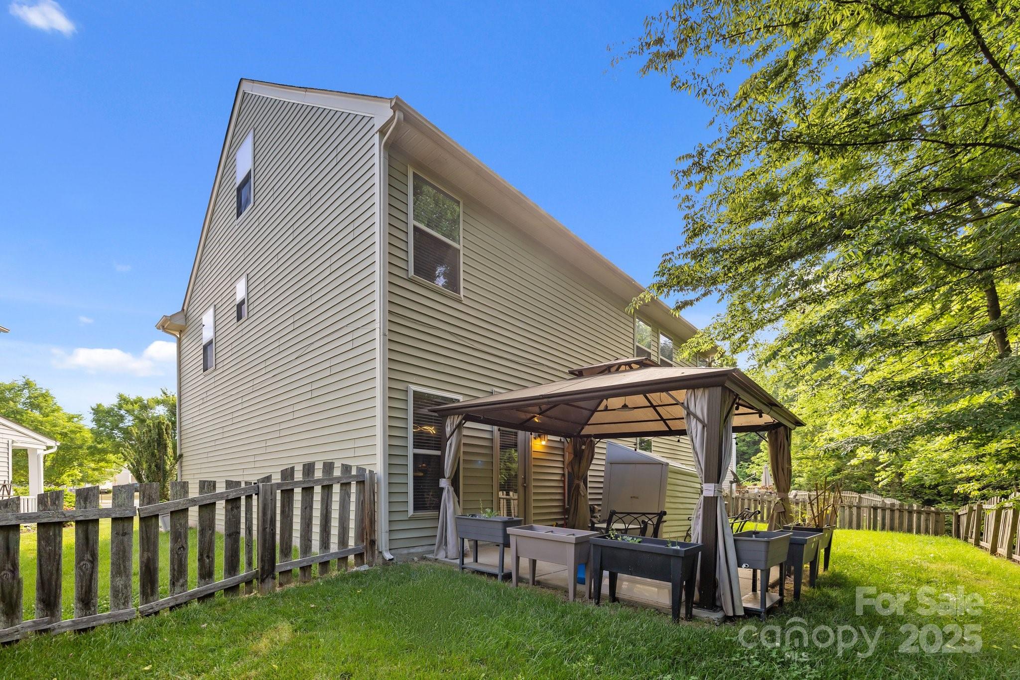 St Clair - Residential