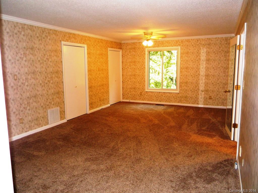 Hampton Village - Residential