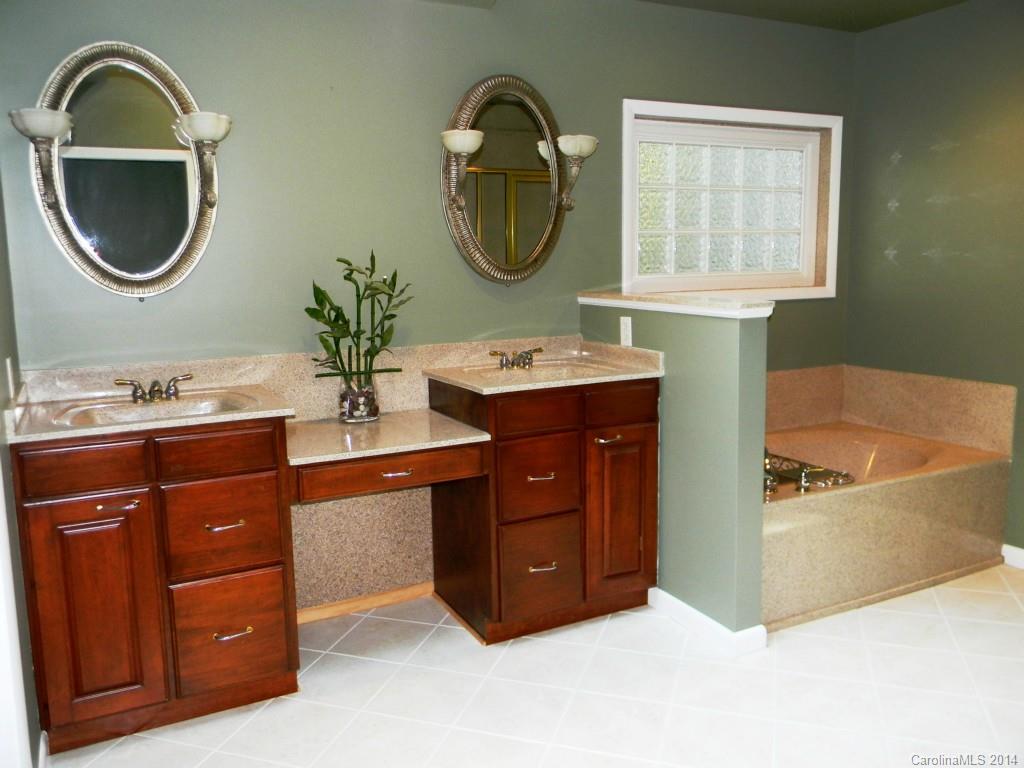 Hampton Village - Residential