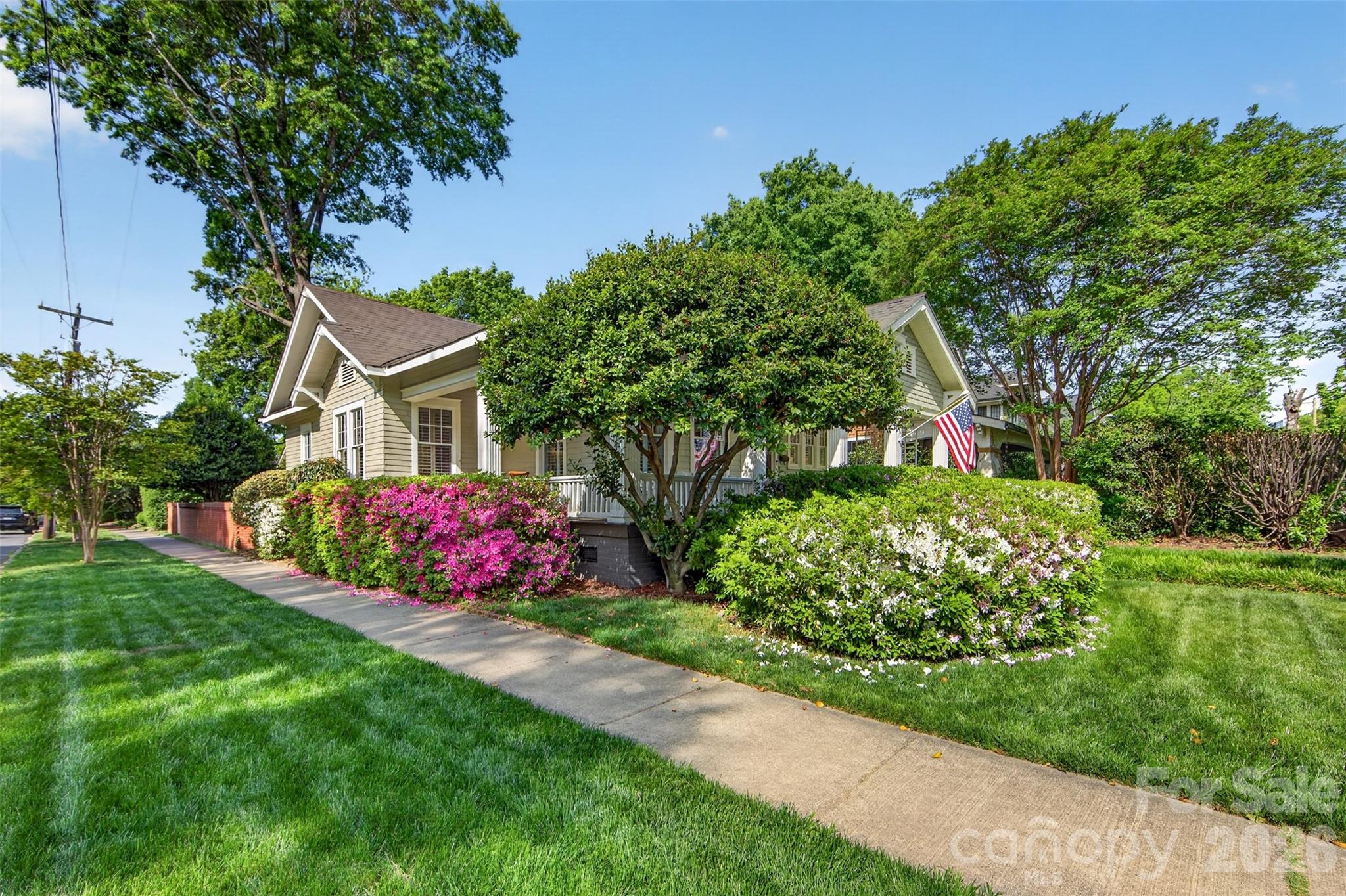 828 E Worthington Avenue