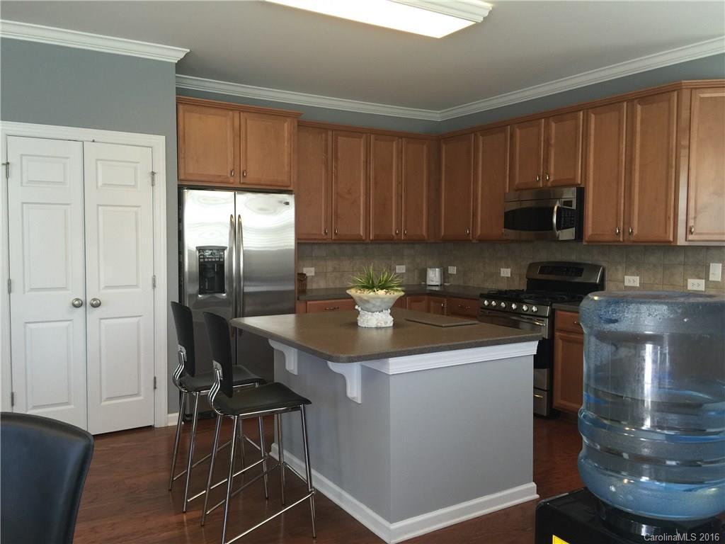 Old Stone Crossing - Residential