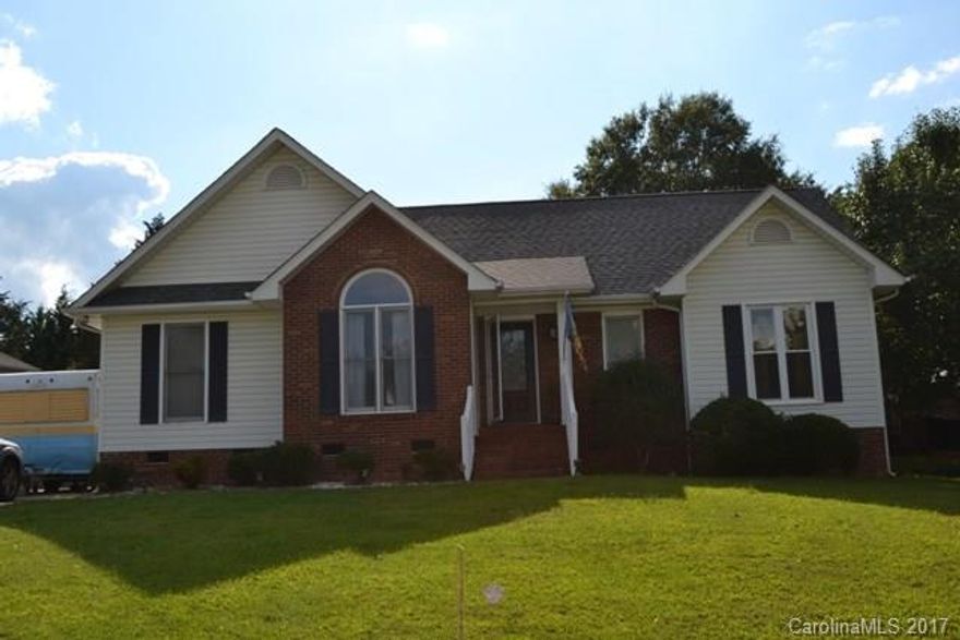 This 3BR/2Ba ranch home is the perfect starter home. The front porch leads you into a nice great room that has plenty of sunlight and a fireplace. Bask in the sunshine beaming through the windows of the dining room or use it as craft or flex space. Beautiful master suite has trey ceiling,large walk in. Master bath has a stand-up shower & garden tub. The kitchen has great counterspace, an eat-in area, and bay windows. Relax on the deck overlooking a private yard that fully fenced.