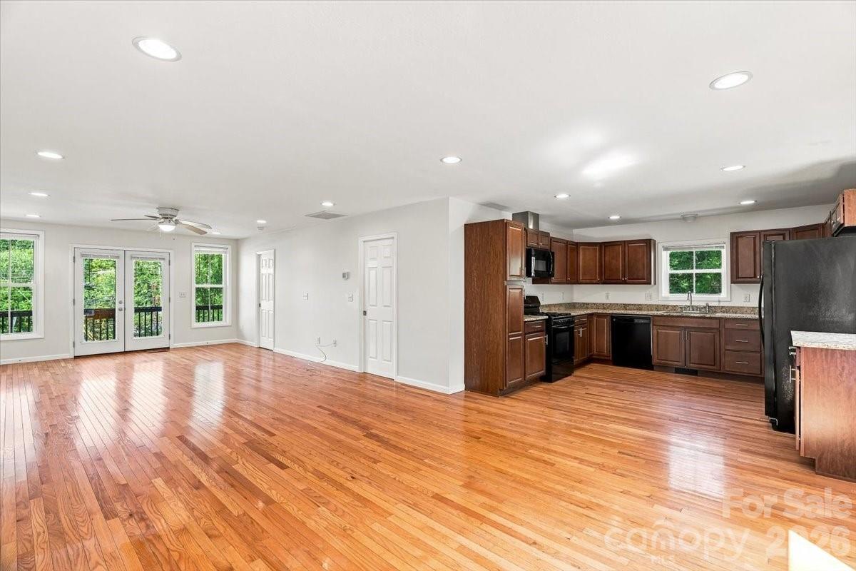 2 Elkmont Place