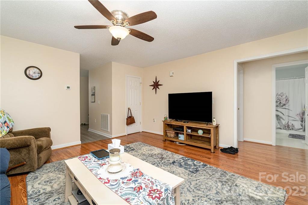 Highland View - Residential