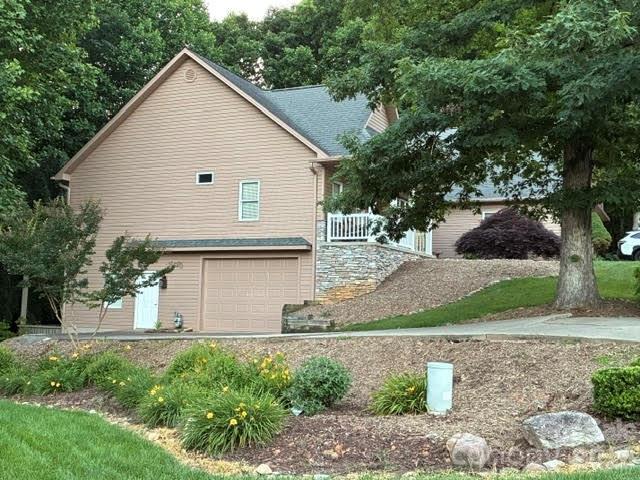 3121 Cove Loop Road