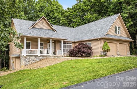 Photo of 3121 Cove Loop Road, Hendersonville, NC 28739 (MLS # 4390382)
