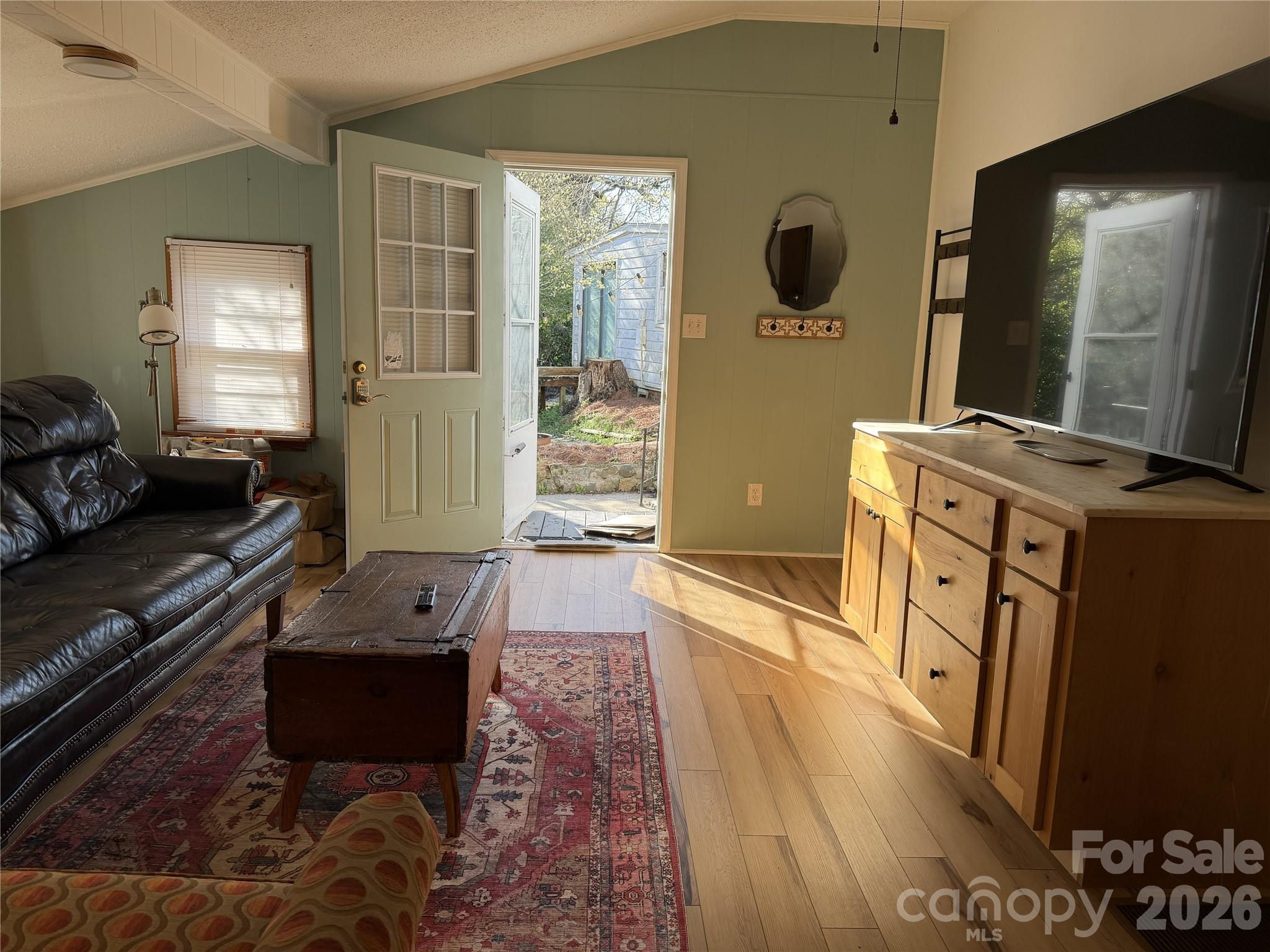 209 Auten Circle