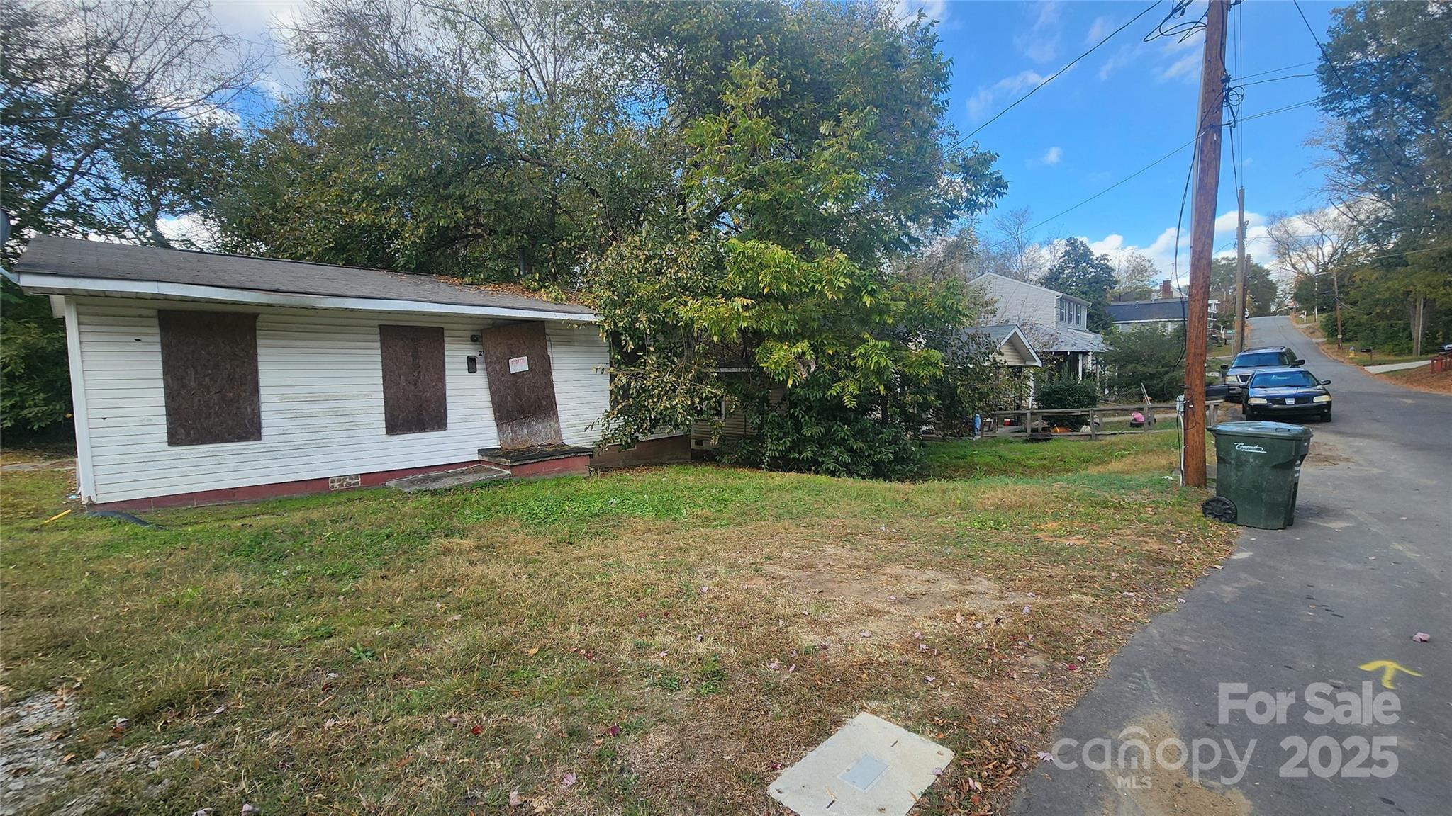 210 Mahan Street SW