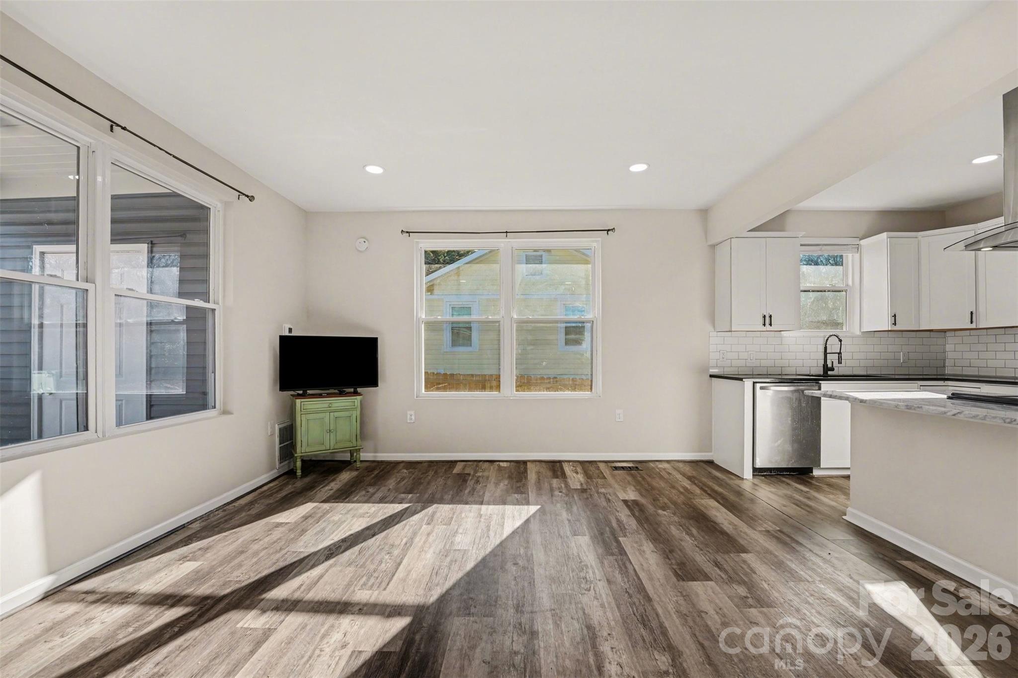 905 W 6th Avenue B Avenue