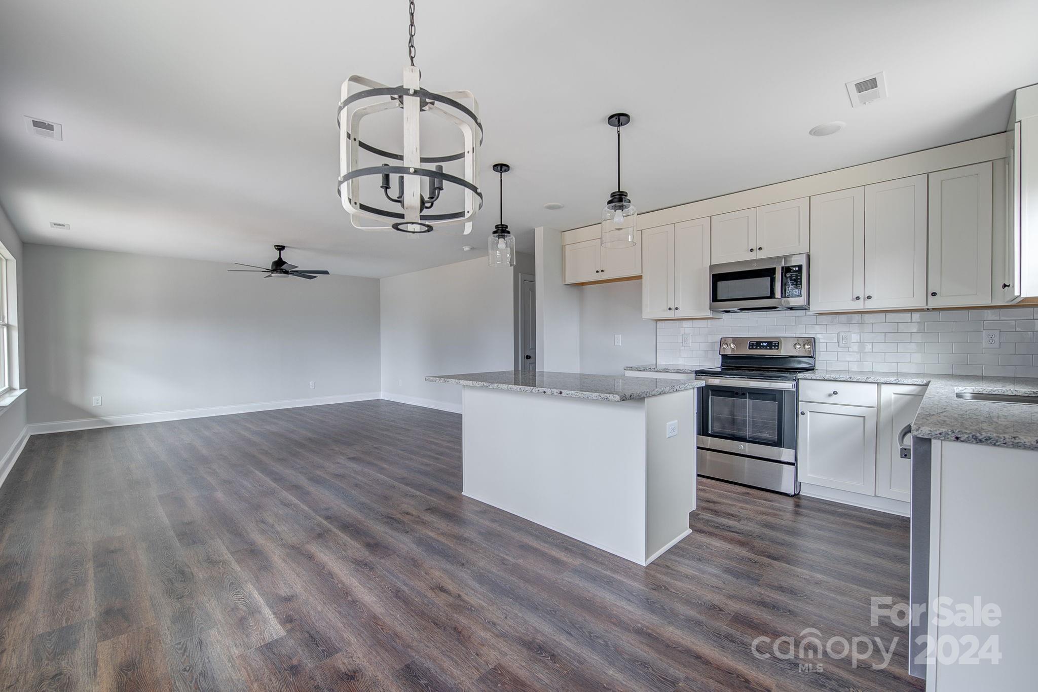 Pinnacle Woods - Residential