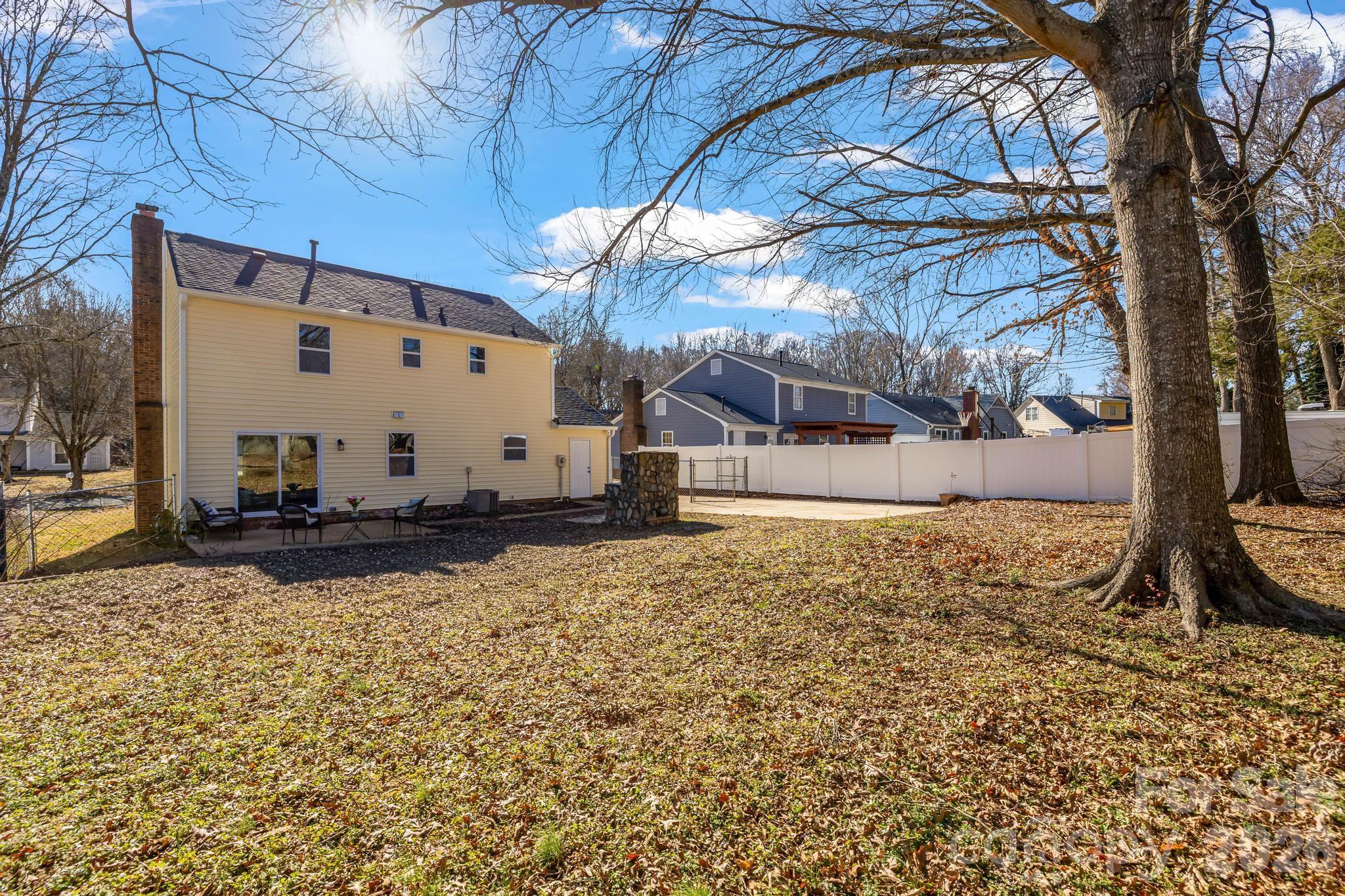 Old Oaks - Residential