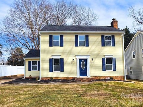 8201 Meadowdale Lane Charlotte NC 28227