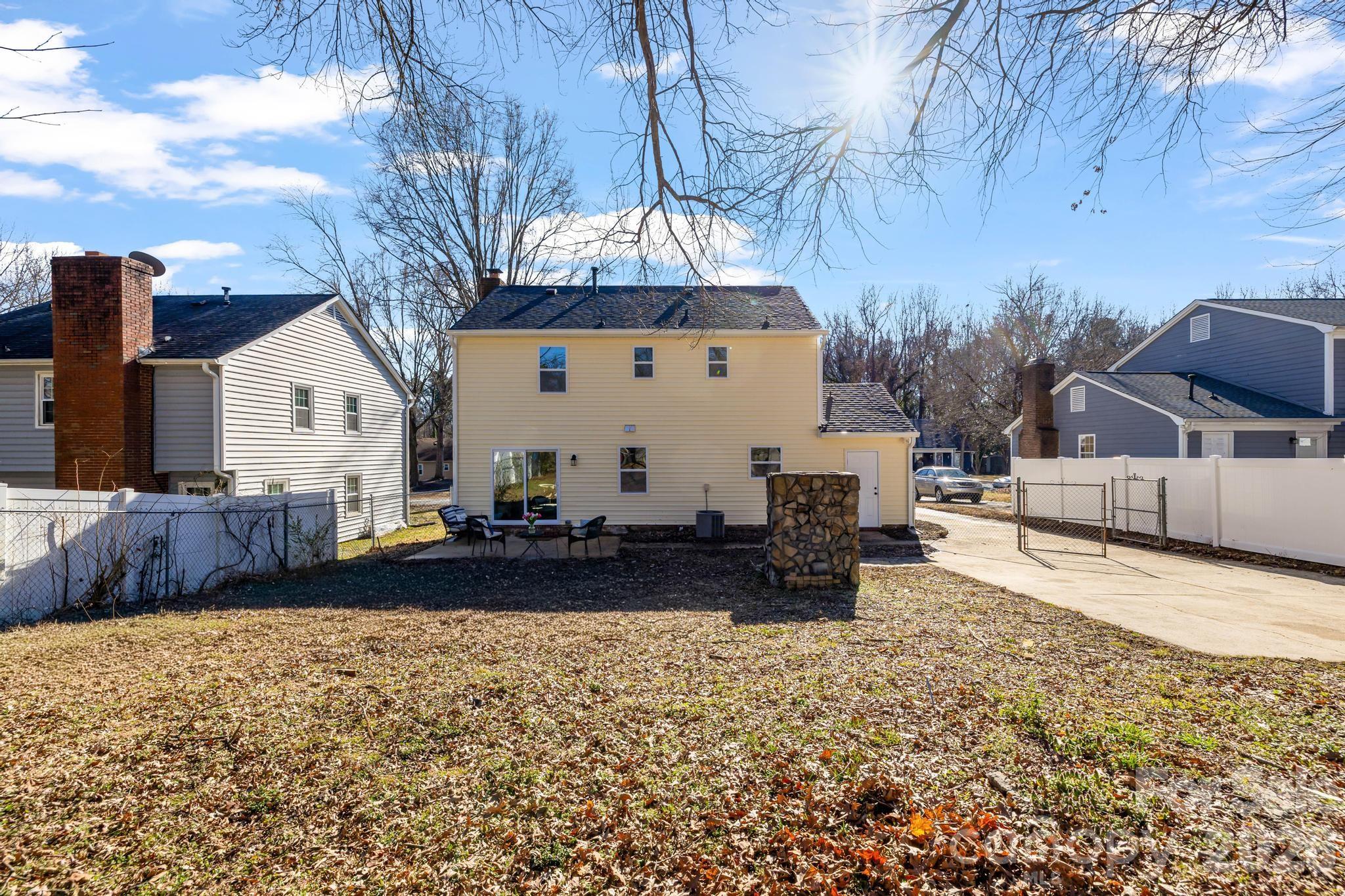 Old Oaks - Residential