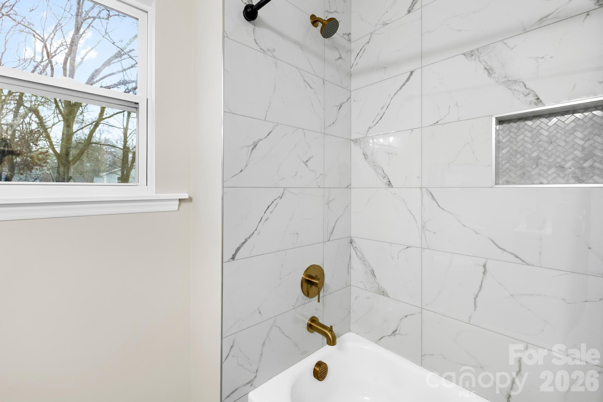 Old Oaks - Residential