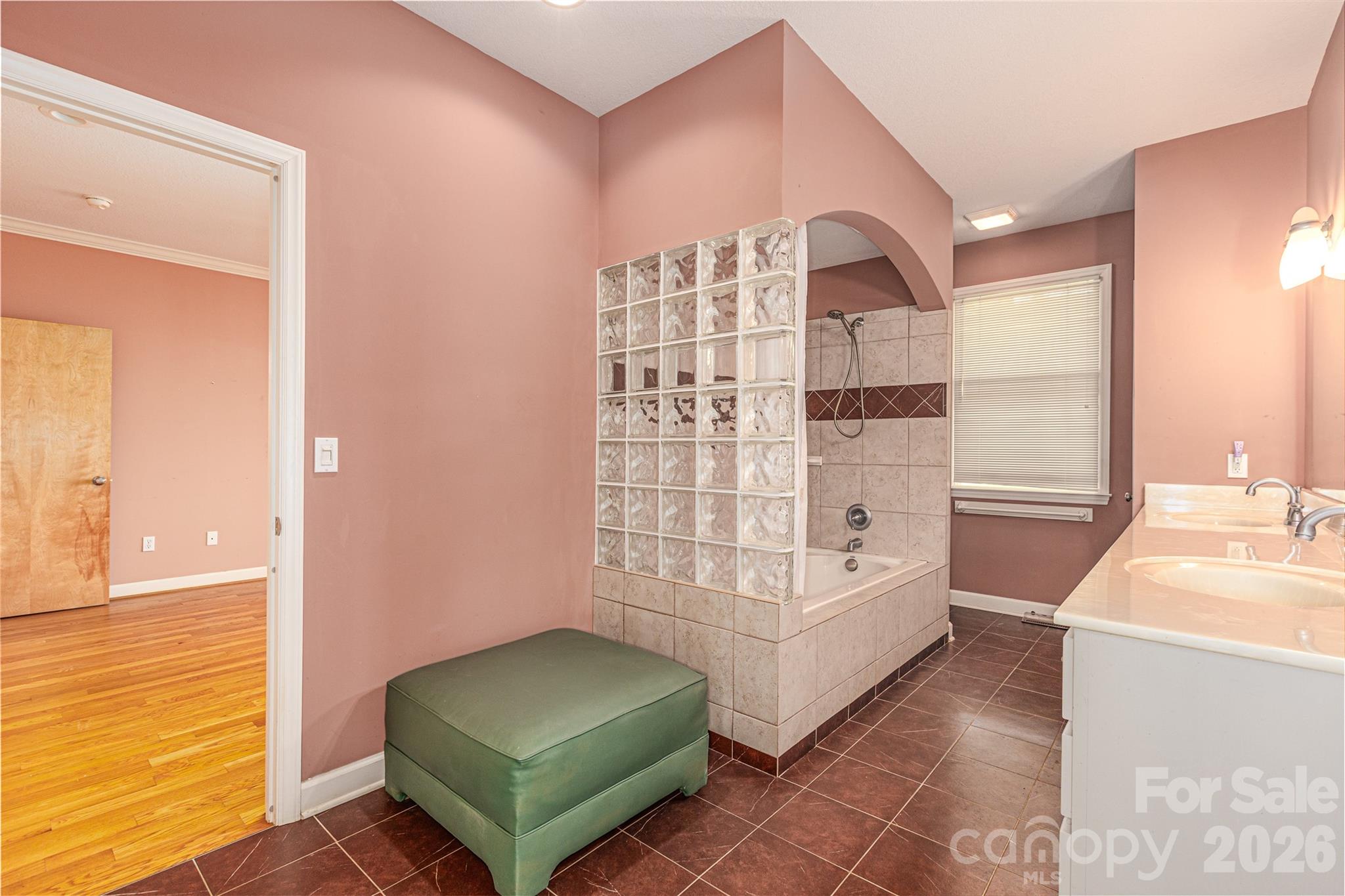 North Shores - Residential