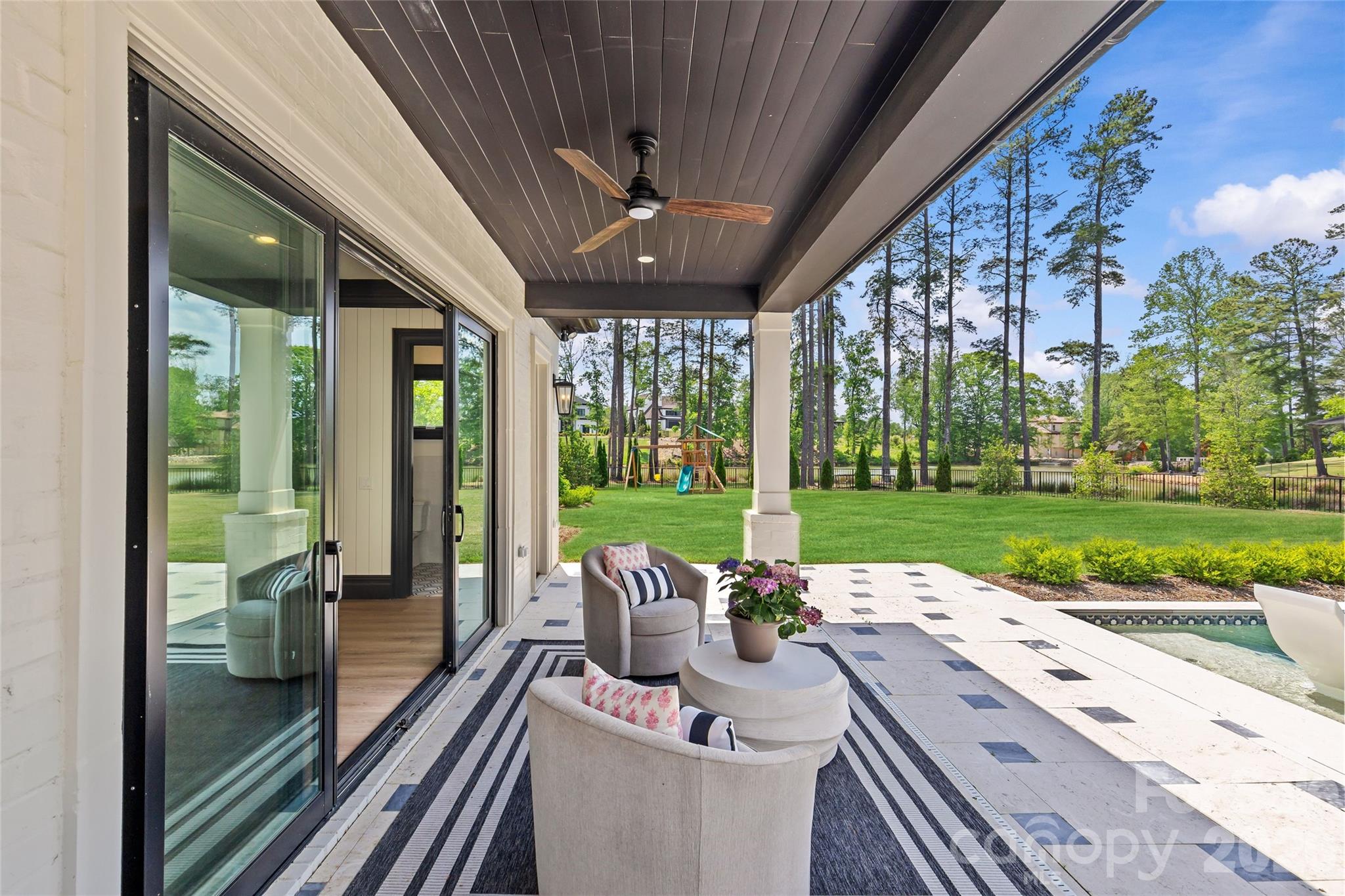 Twin Lakes - Residential