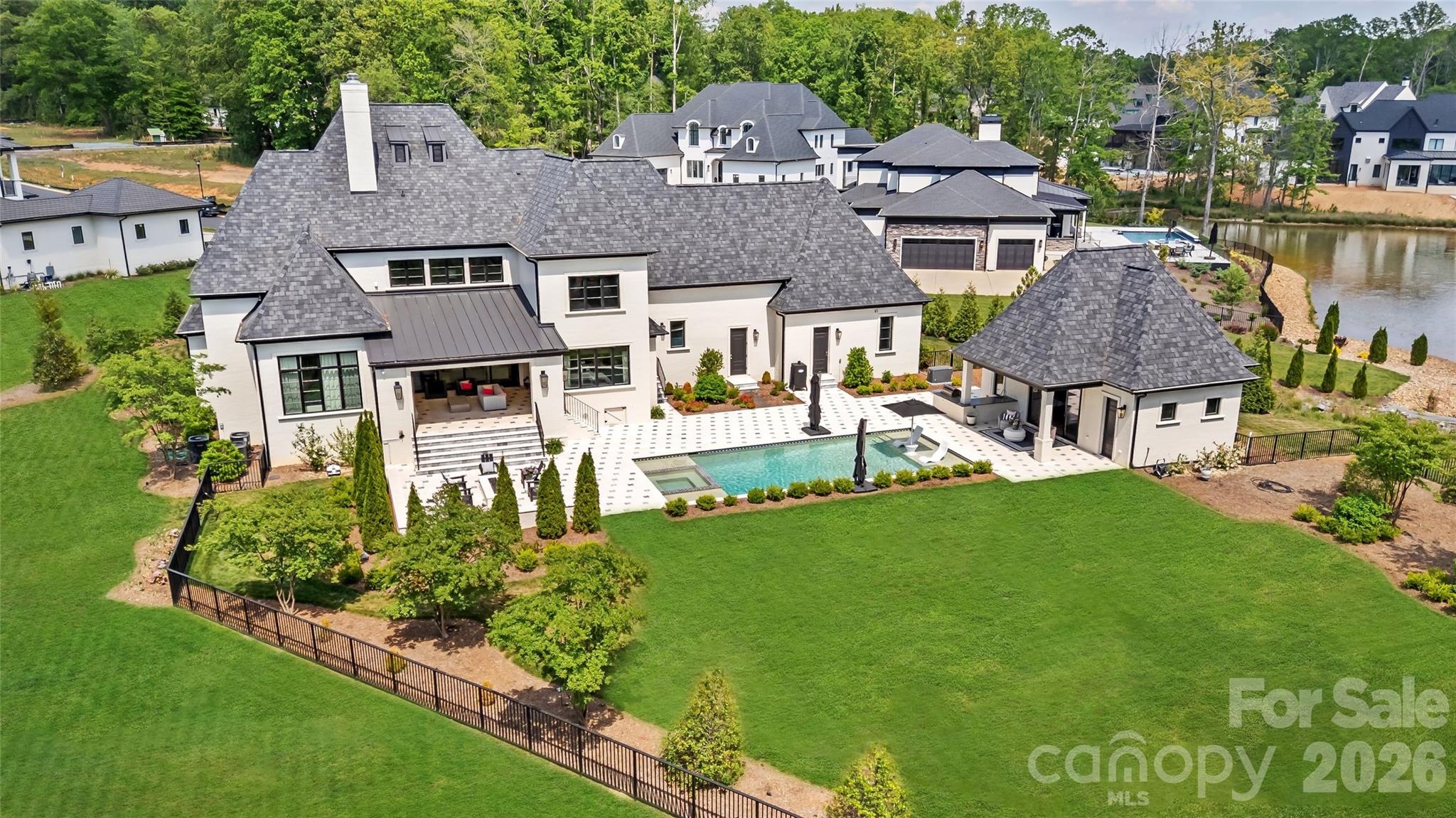 Twin Lakes - Residential