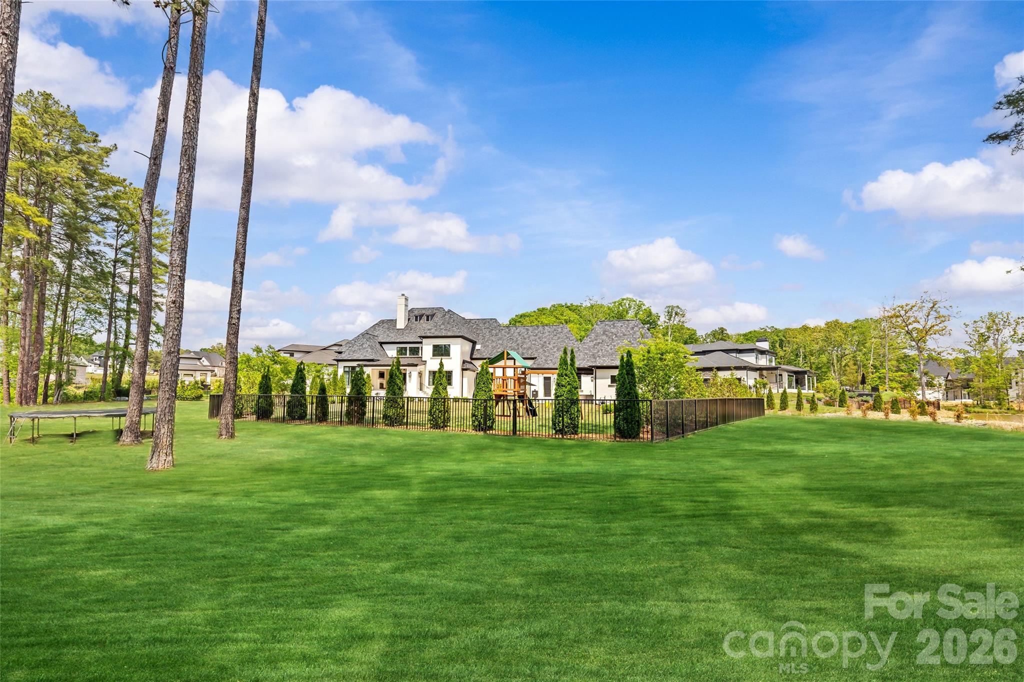 Twin Lakes - Residential